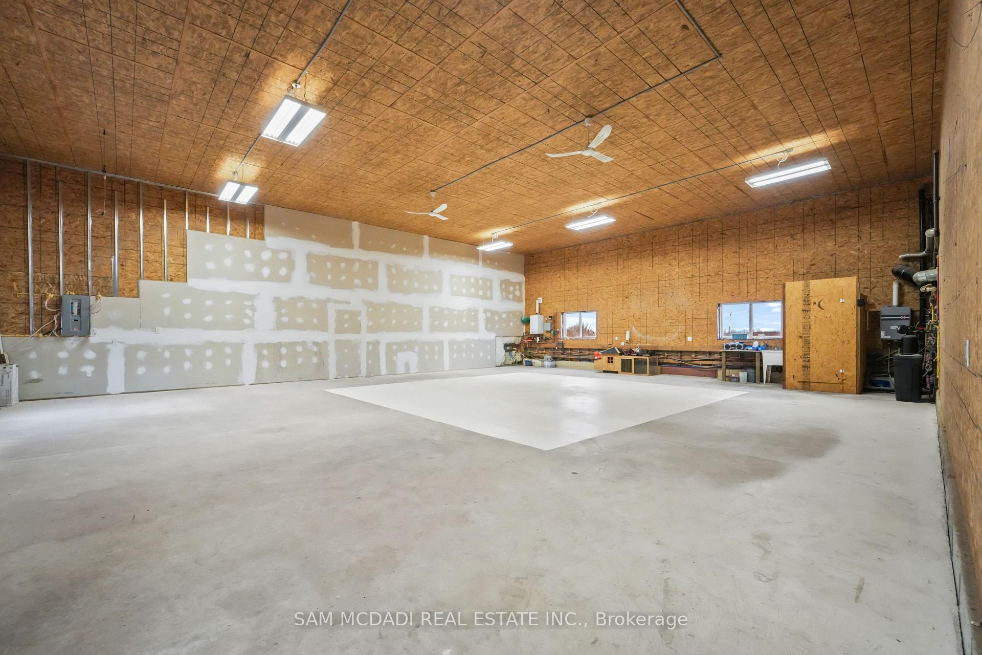 1291 Old Highway 8 N/A