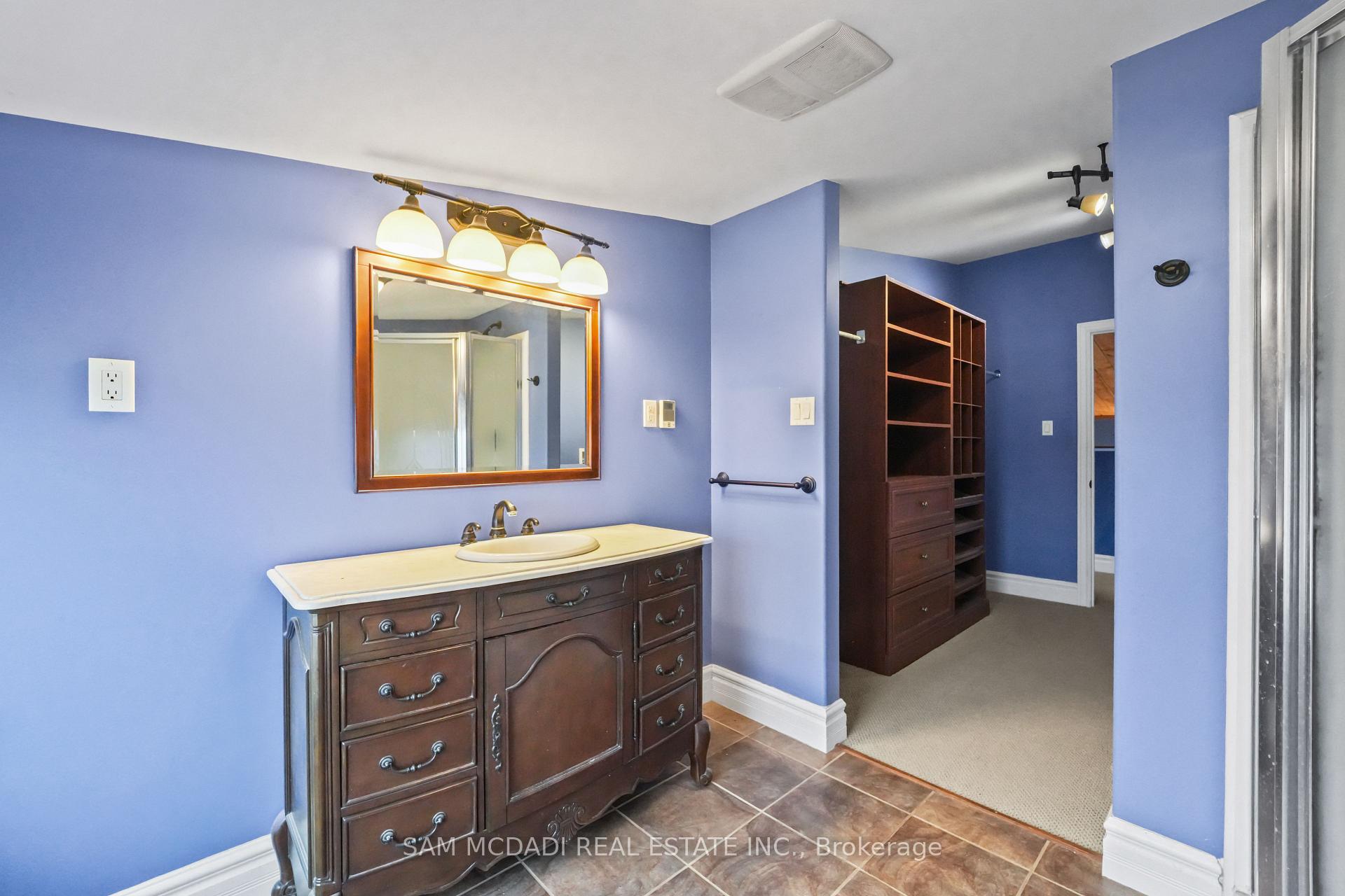 1291 Old Highway 8 N/A