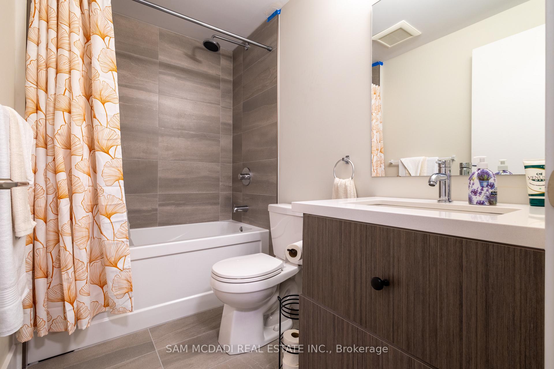 2 Tree Tops Lane 102