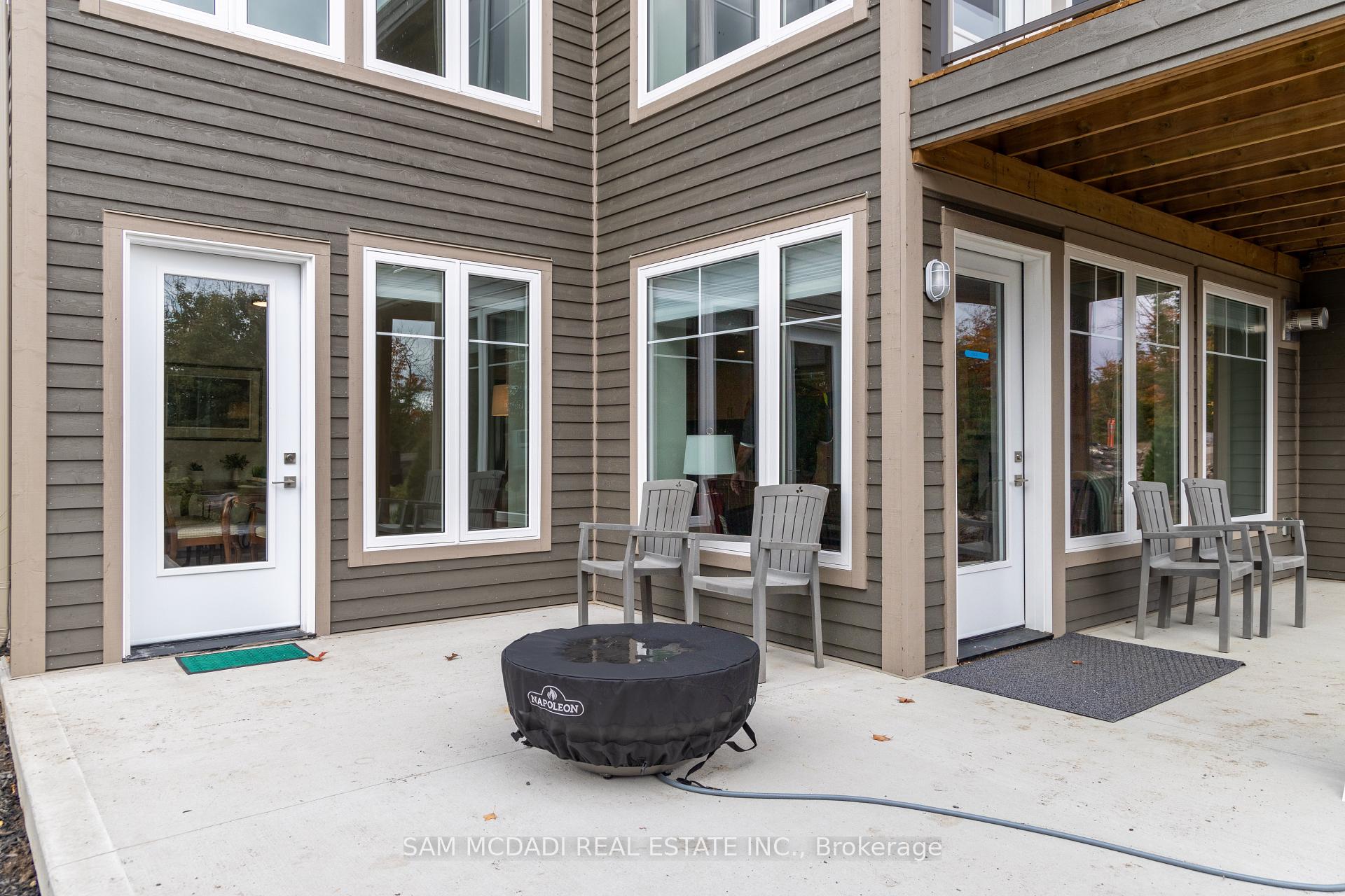 2 Tree Tops Lane 102