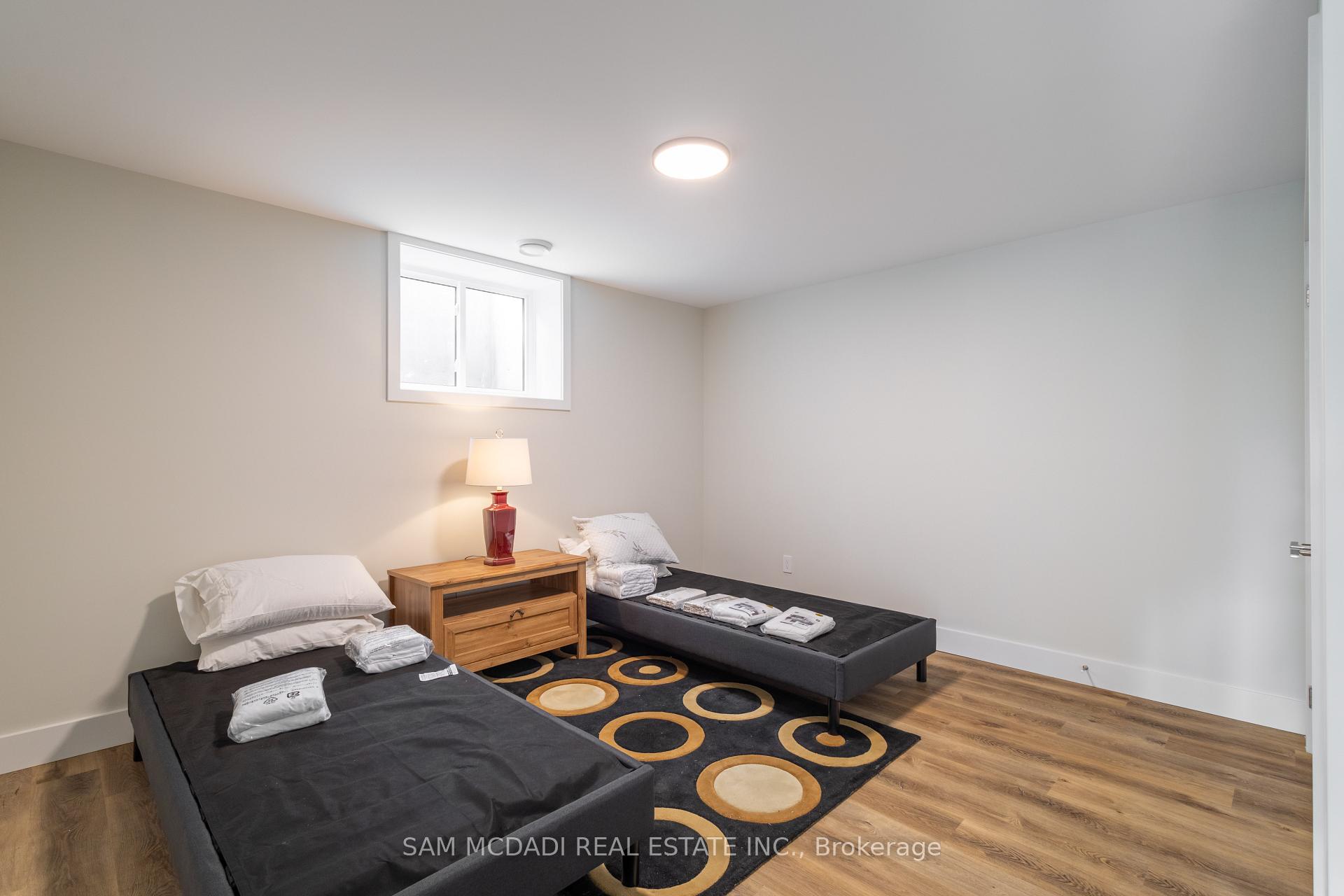 2 Tree Tops Lane 102