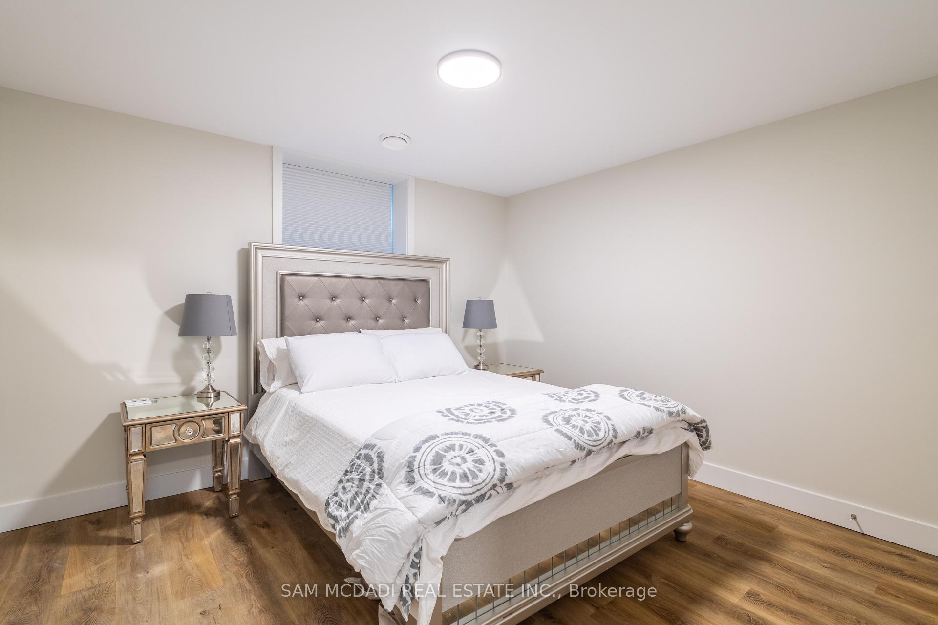 2 Tree Tops Lane 102