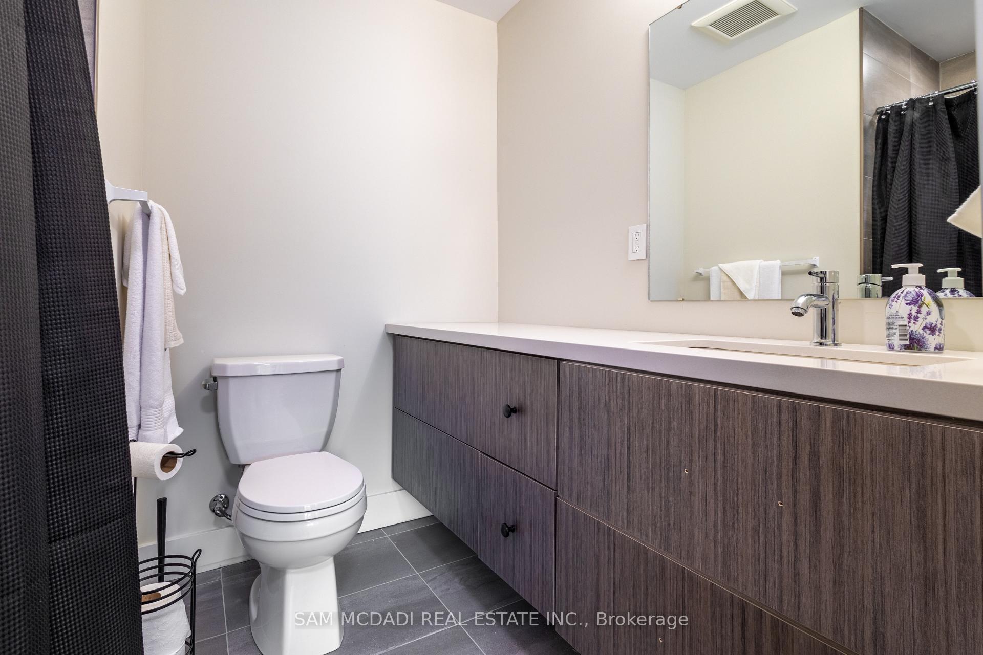 2 Tree Tops Lane 102