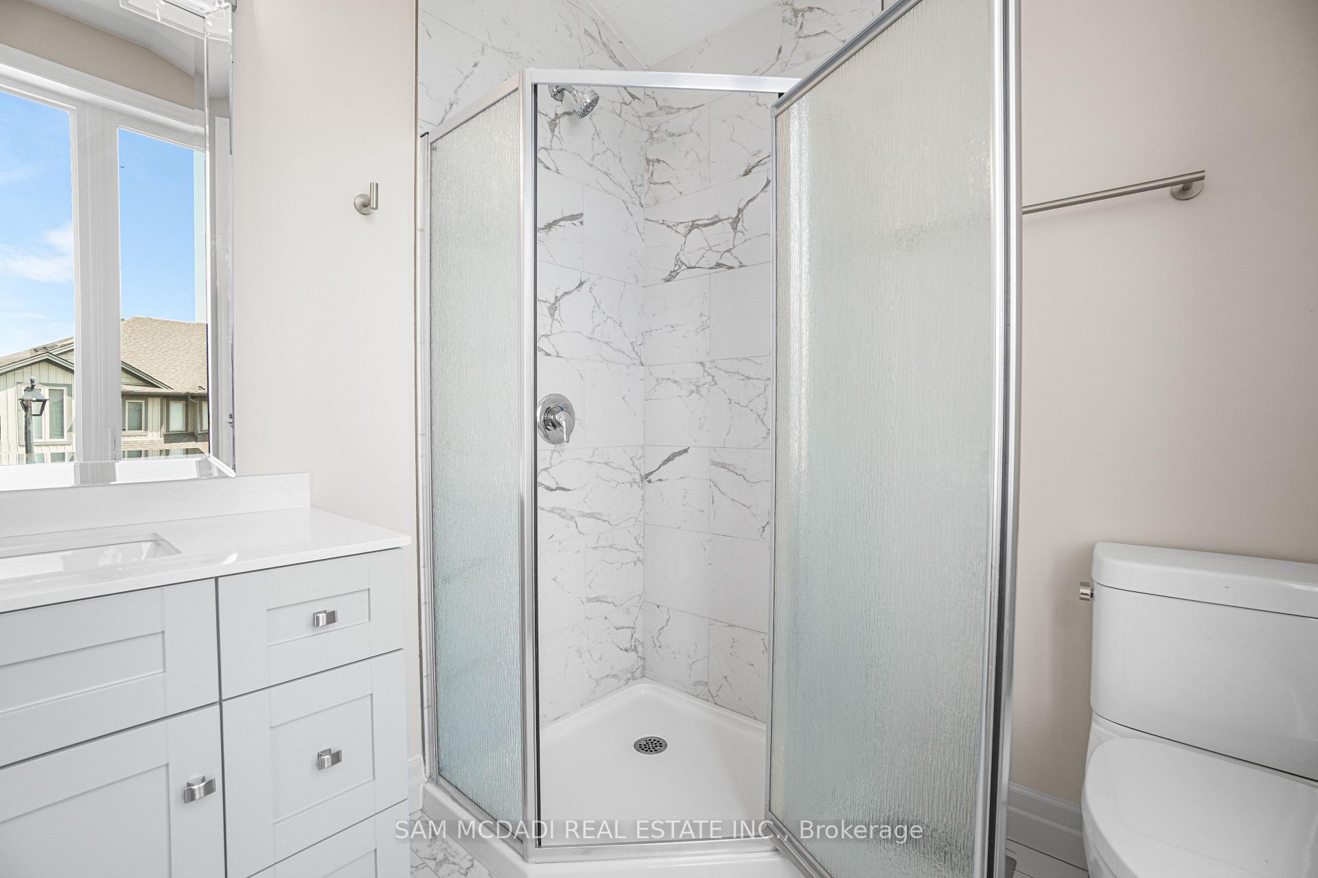 1023 Devonshire Avenue 25