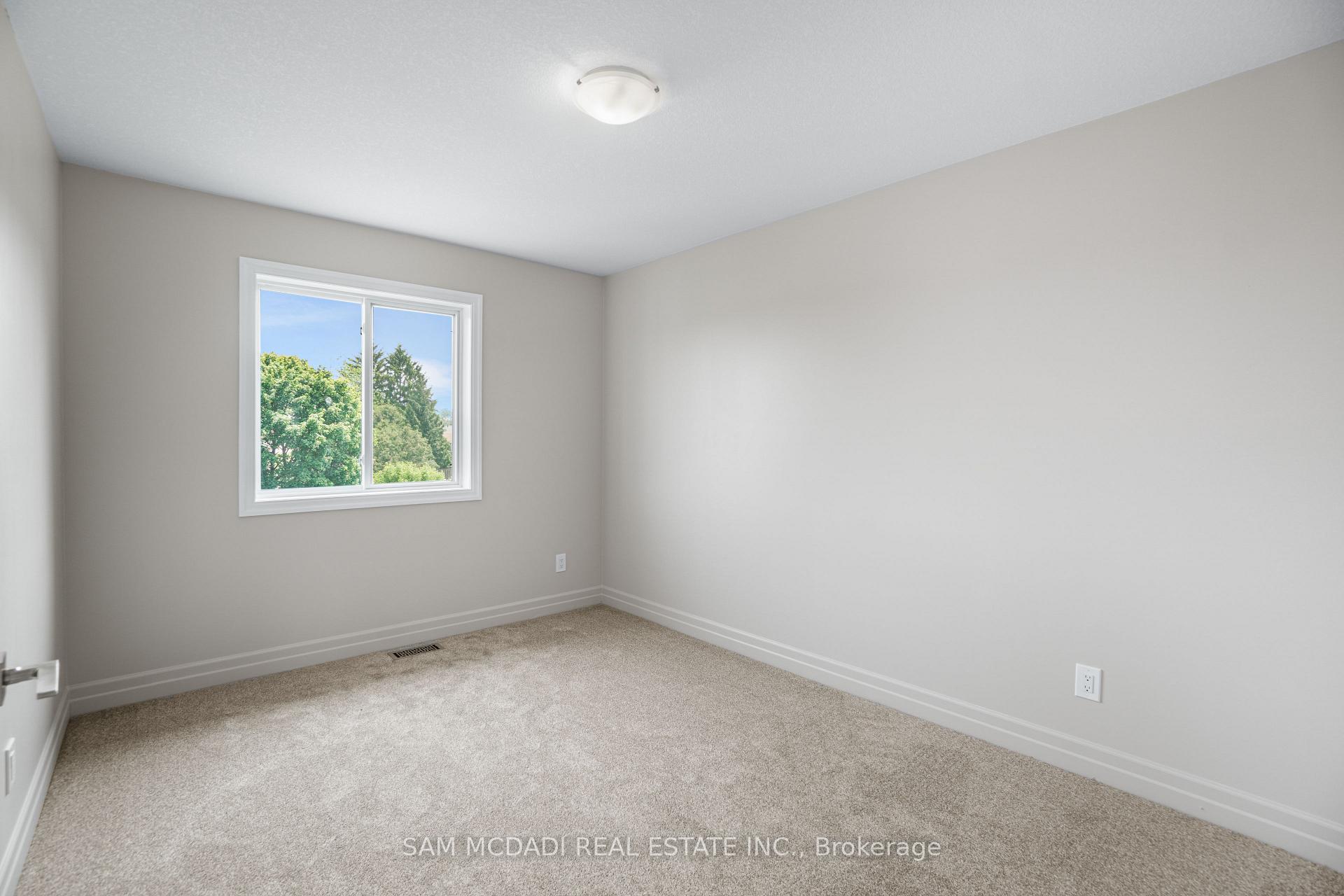 1023 Devonshire Avenue 25