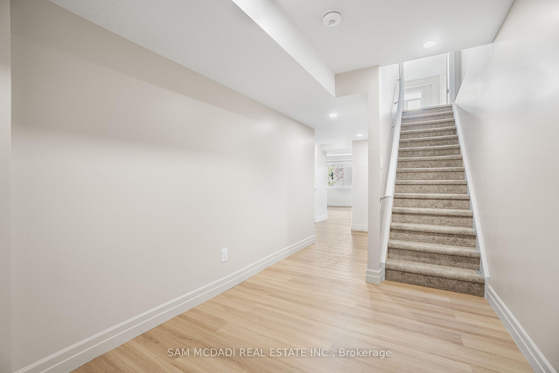 1023 Devonshire Avenue 25