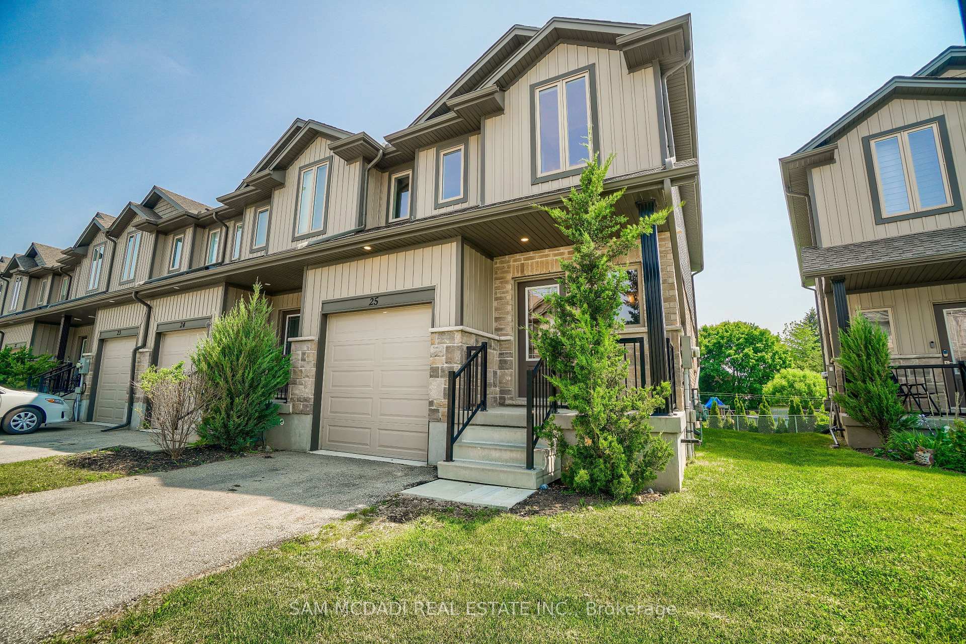 1023 Devonshire Avenue 25