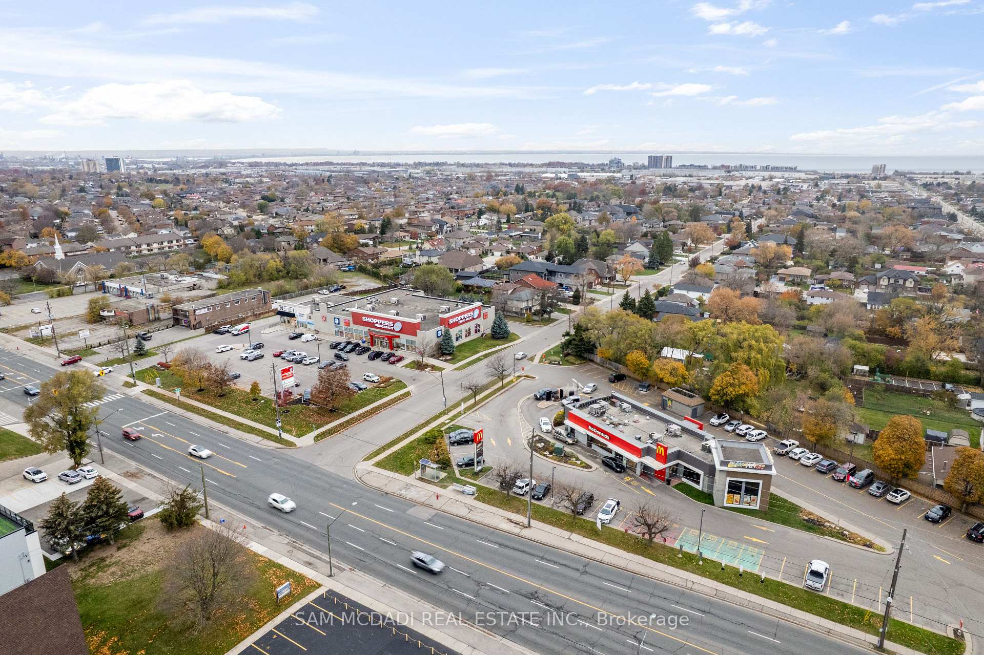 423 Highway 8 Highway