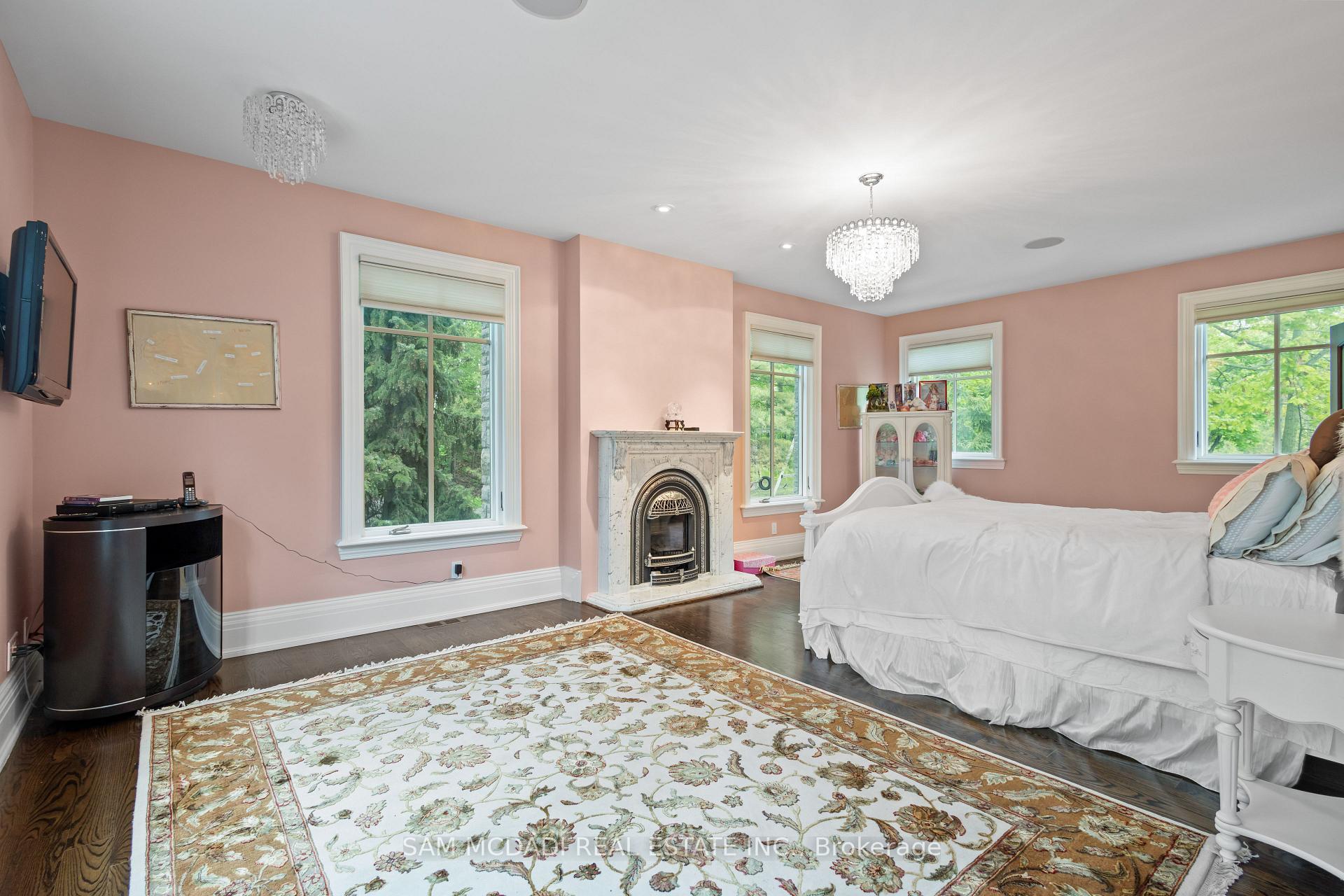 839 E Lakeshore Road