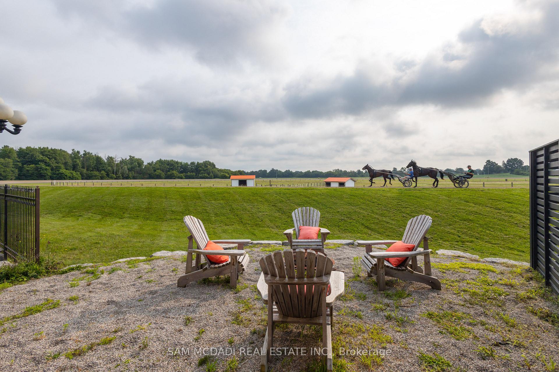 1046 Concession 6 Road W