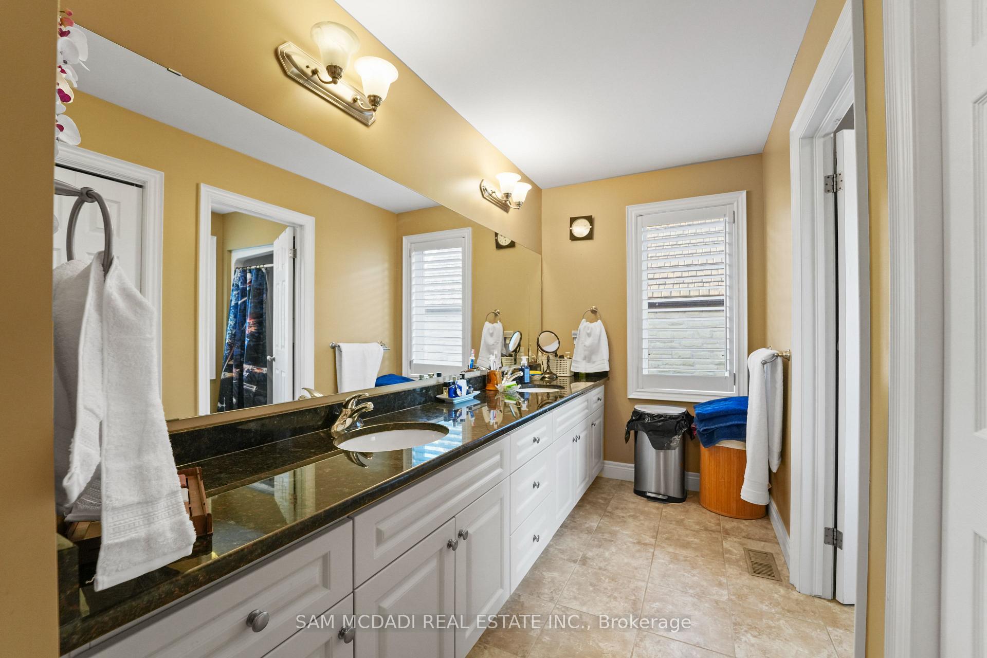 32 Pennsylvania Crescent