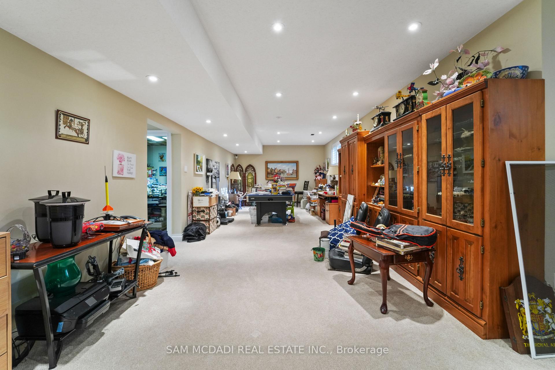 32 Pennsylvania Crescent