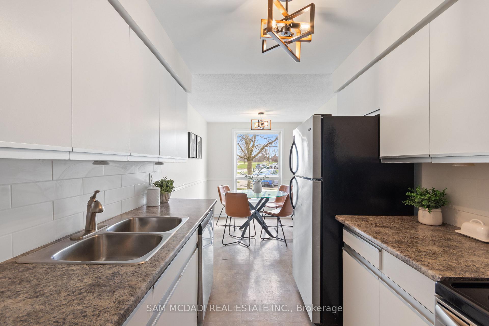 160 Rittenhouse Road 2