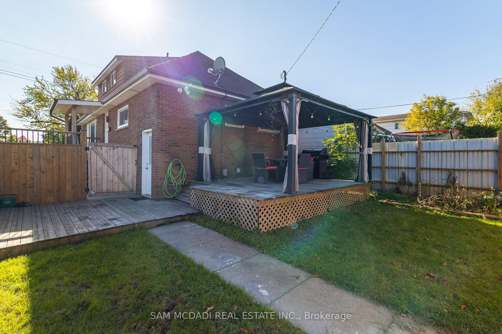 55 Allan Avenue