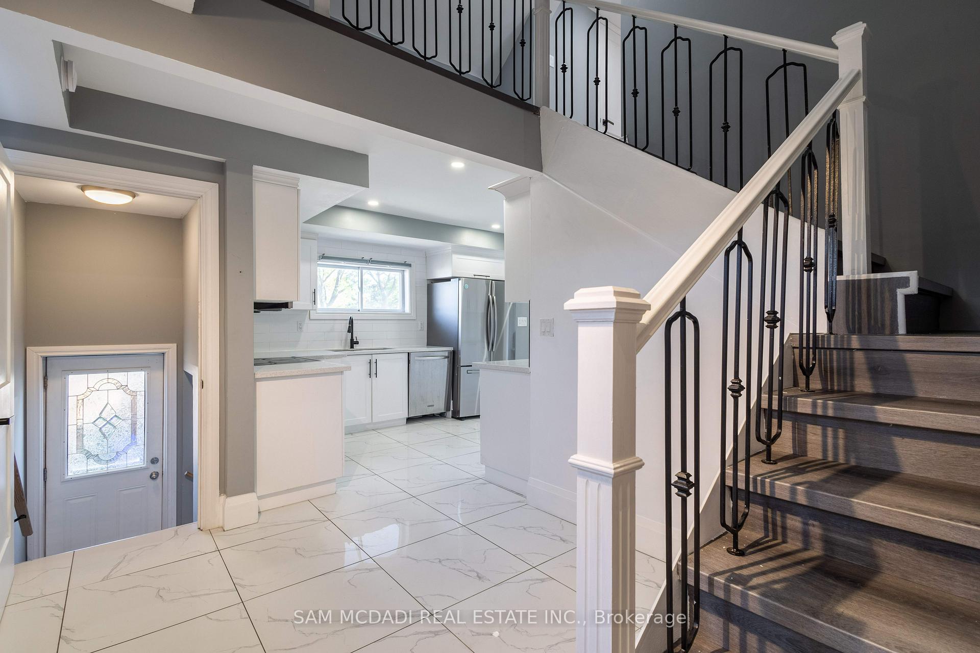 55 Allan Avenue
