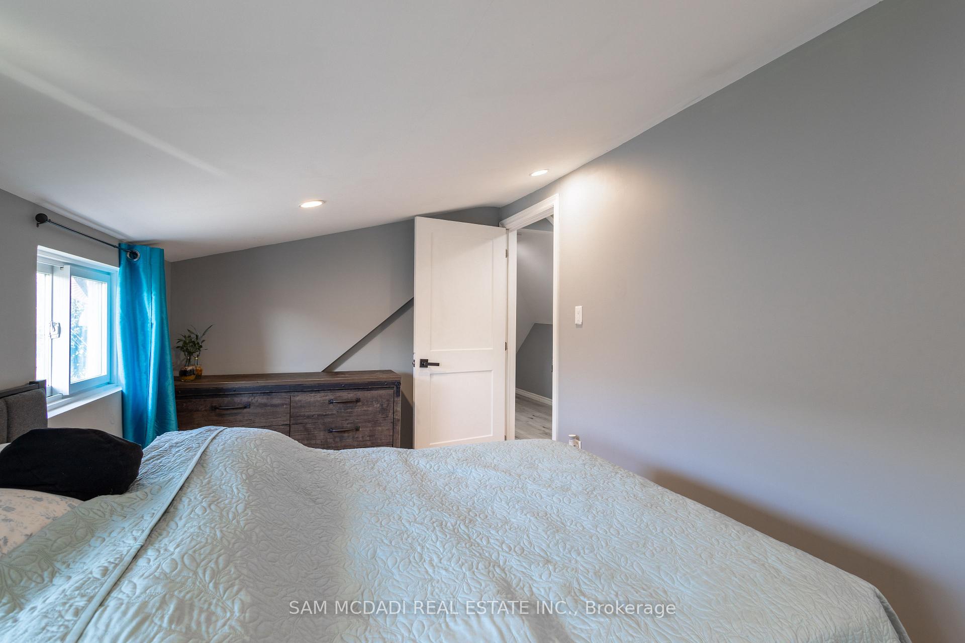 55 Allan Avenue