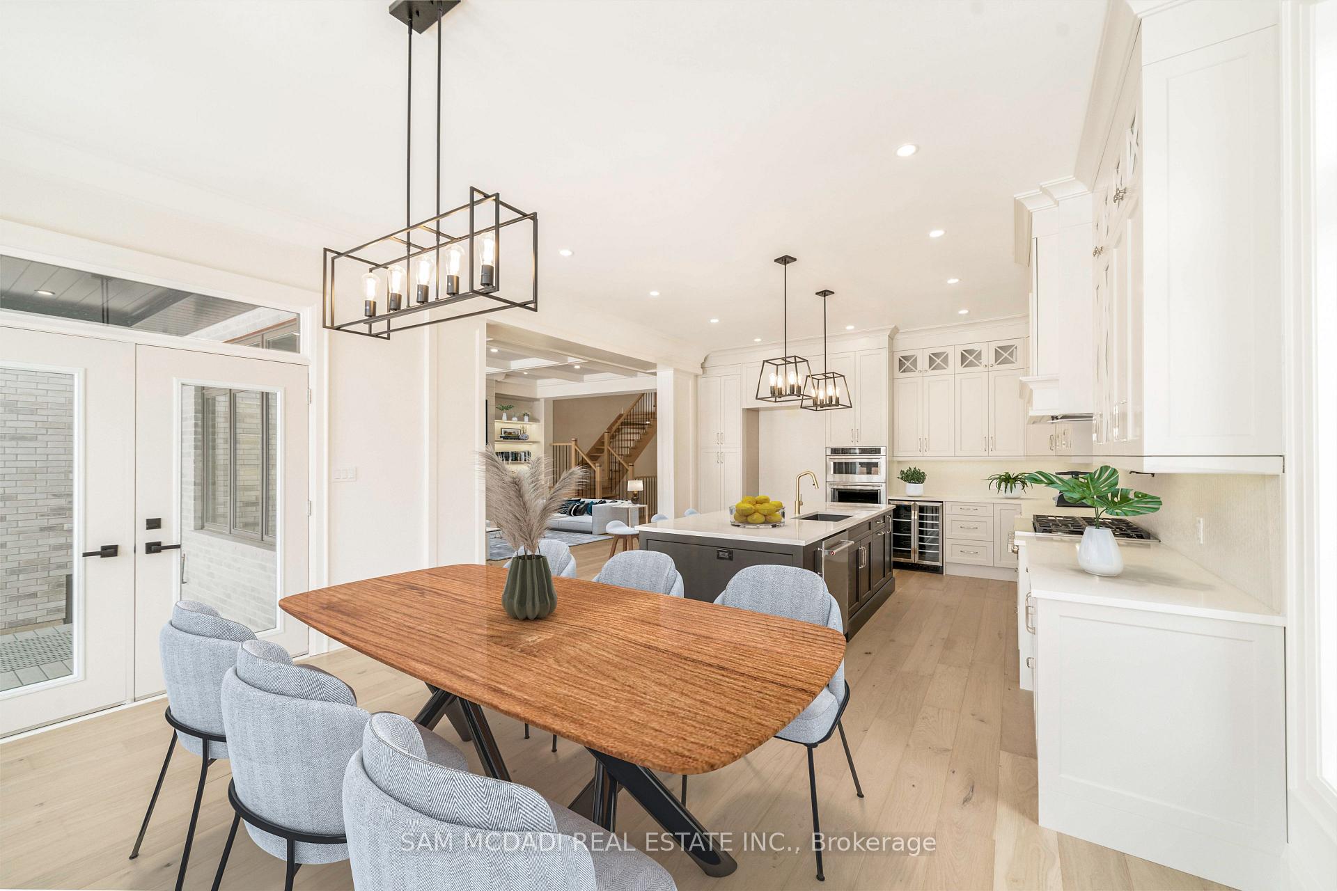 451C MONTREAL Circle