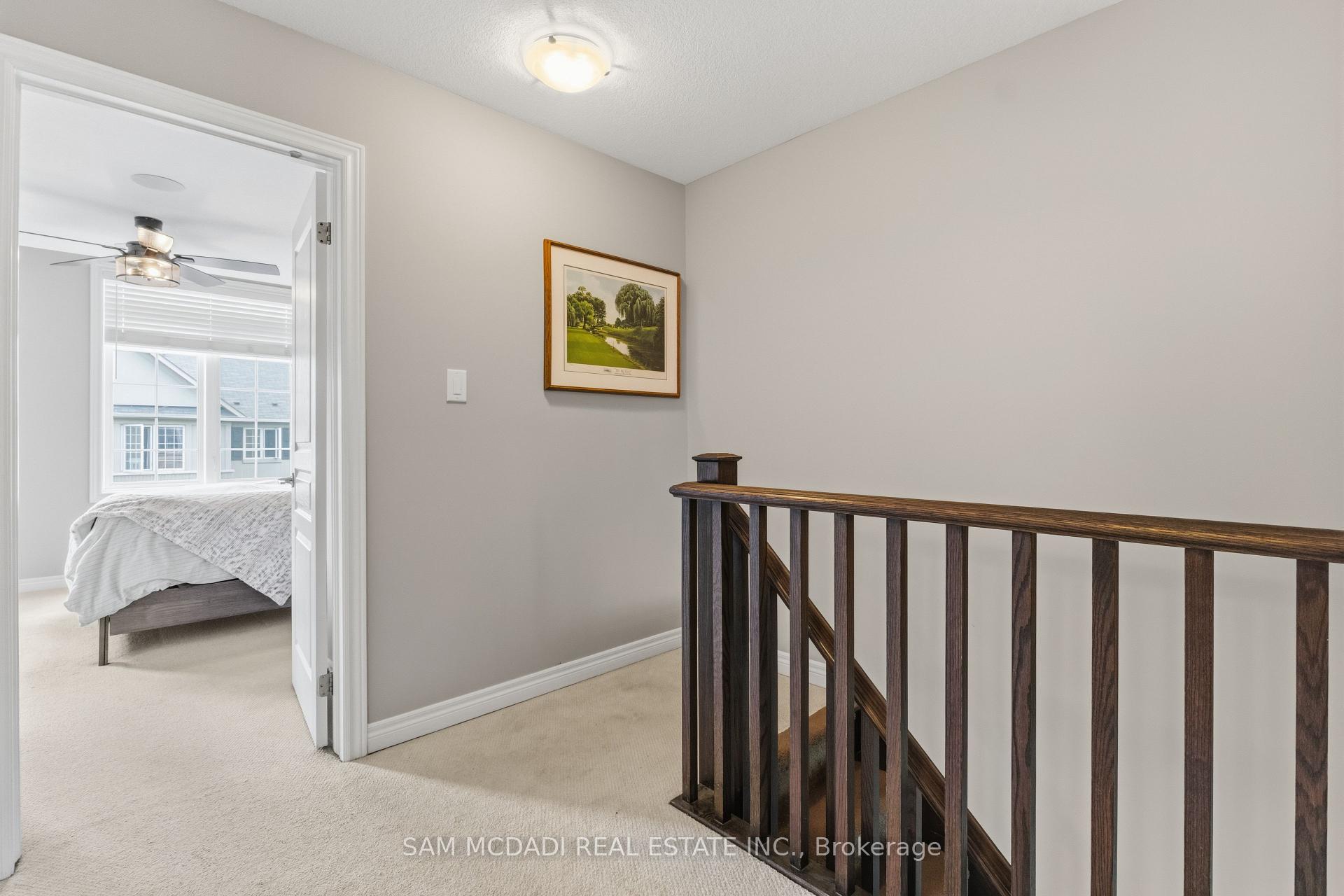 215 Dundas Street E 9