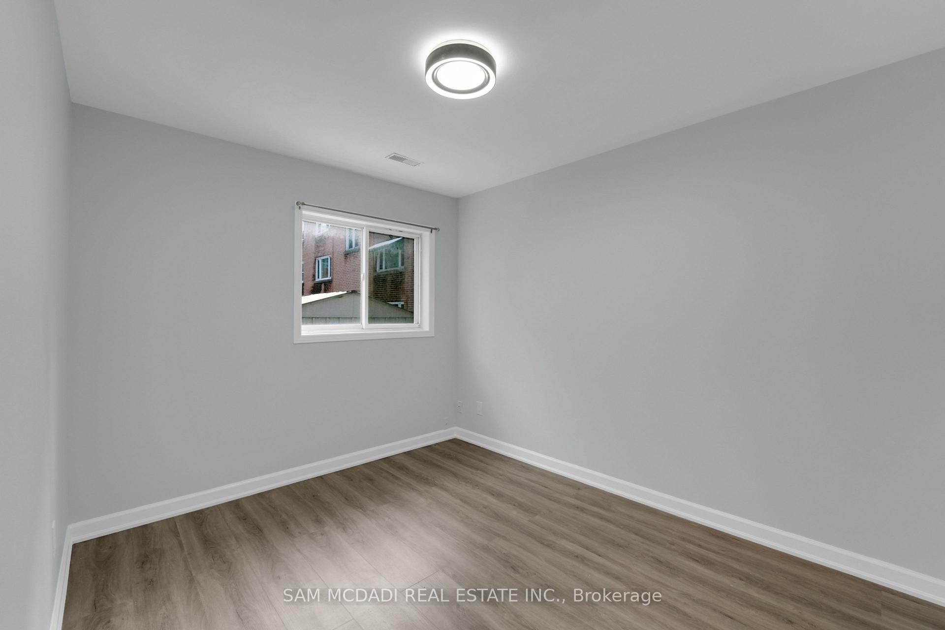 90 Tisdale Street S