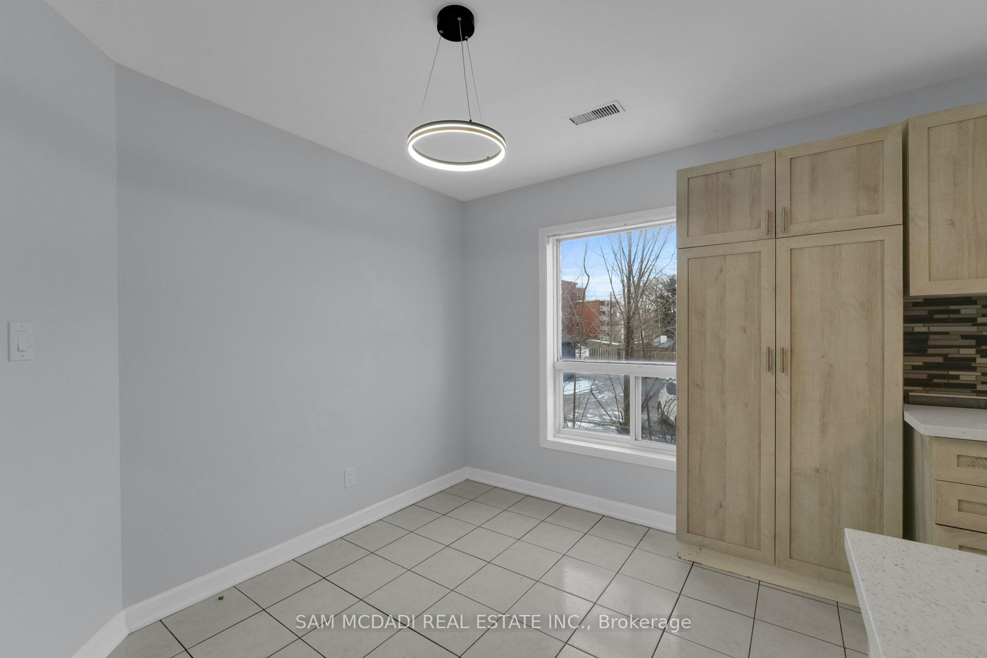 90 Tisdale Street S