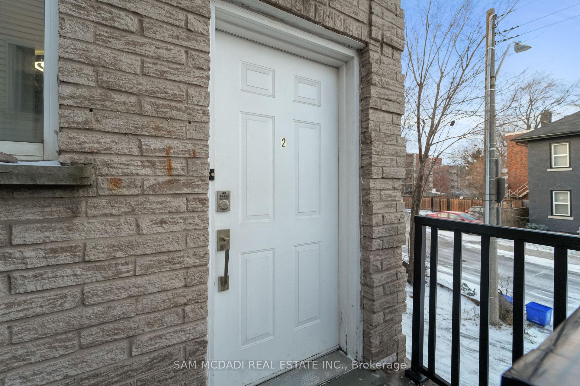 90 Tisdale Street S