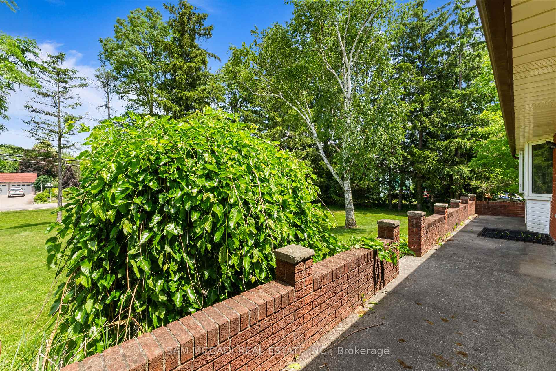 1291 Old Highway 8 N/A