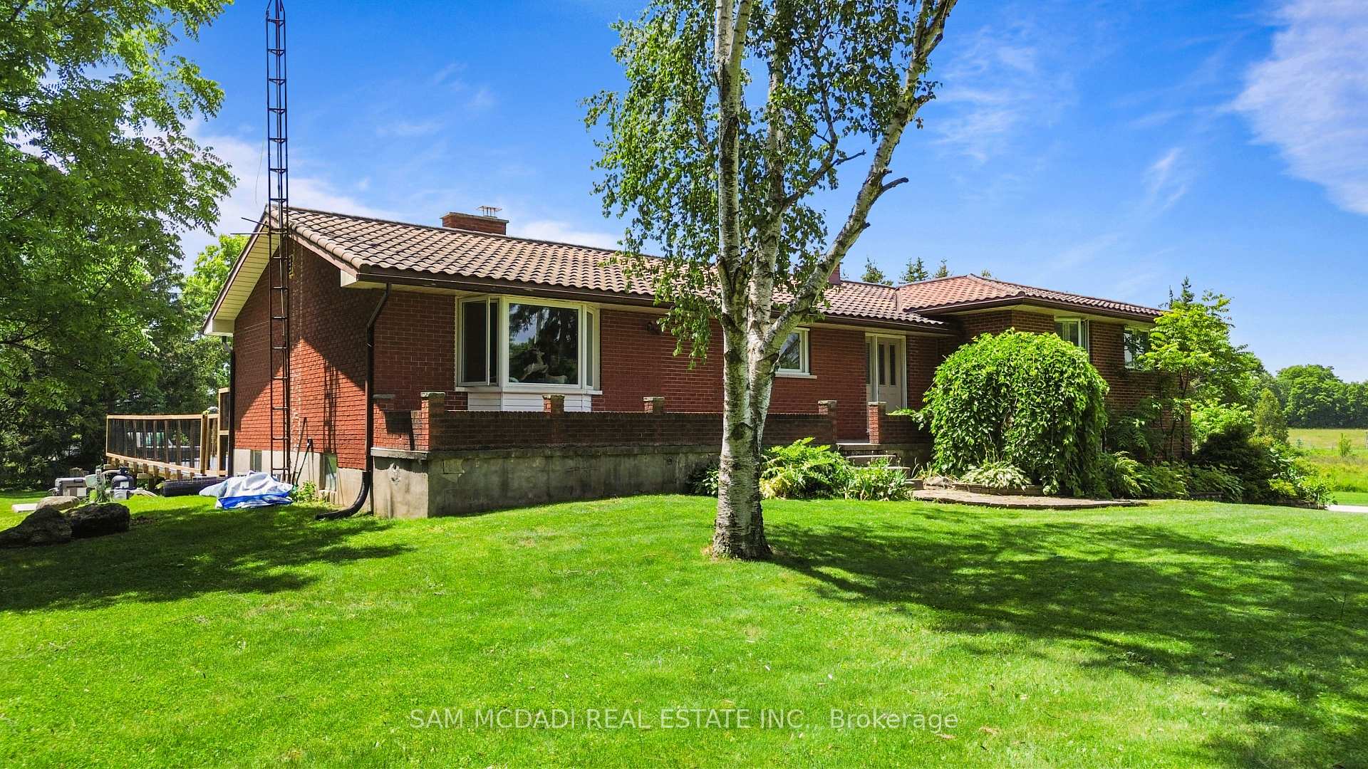 1291 Old Highway 8 N/A