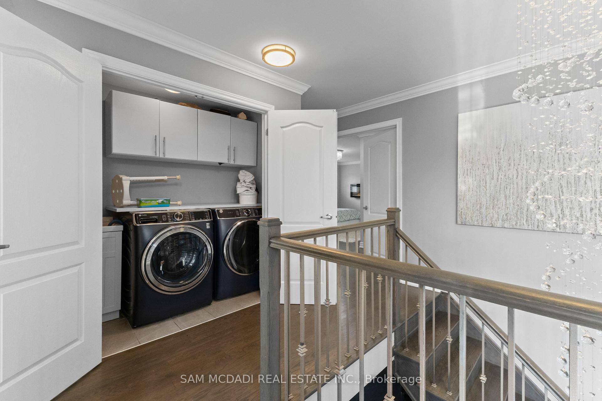 29 Delrosa Way