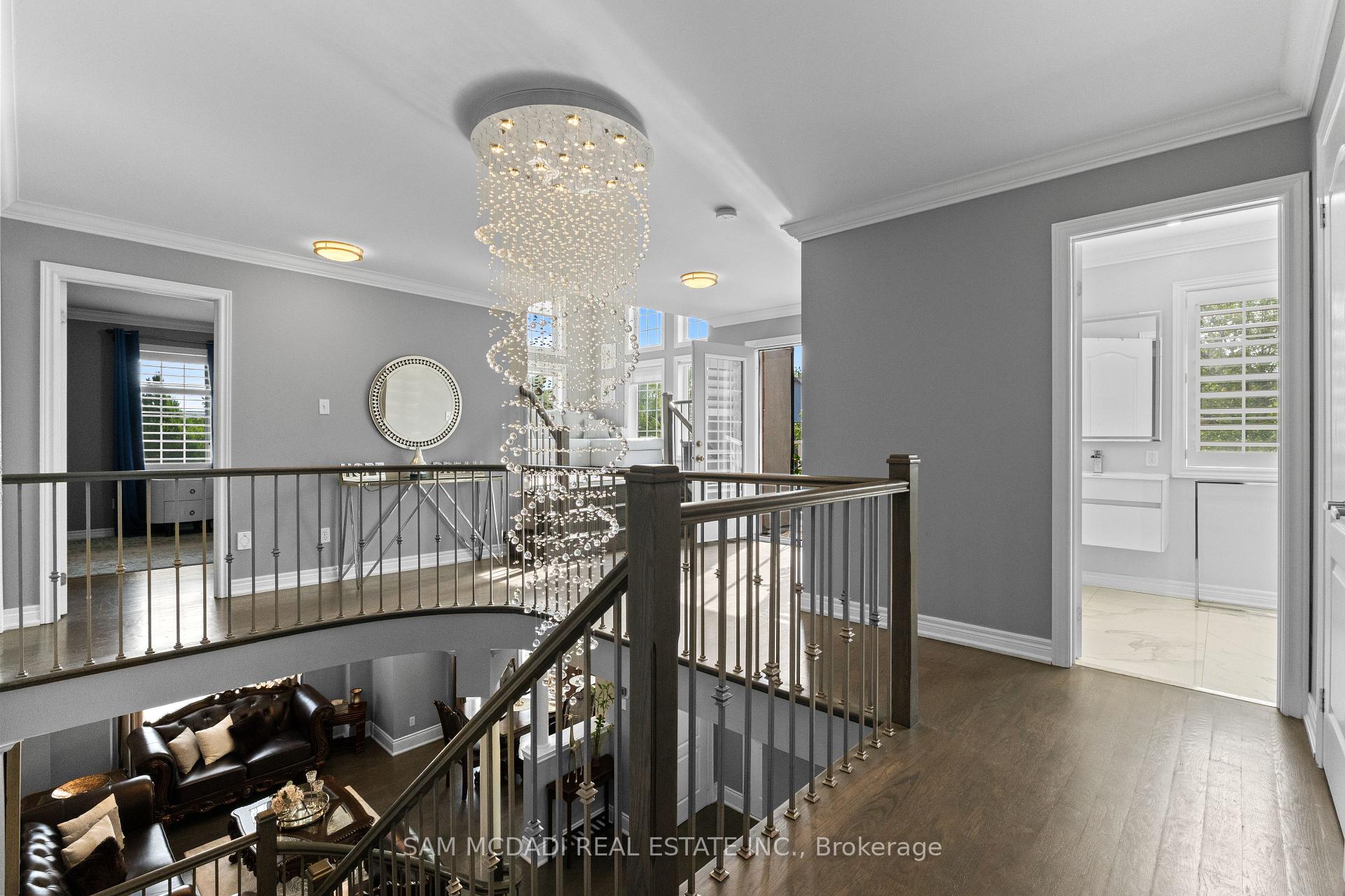 29 Delrosa Way