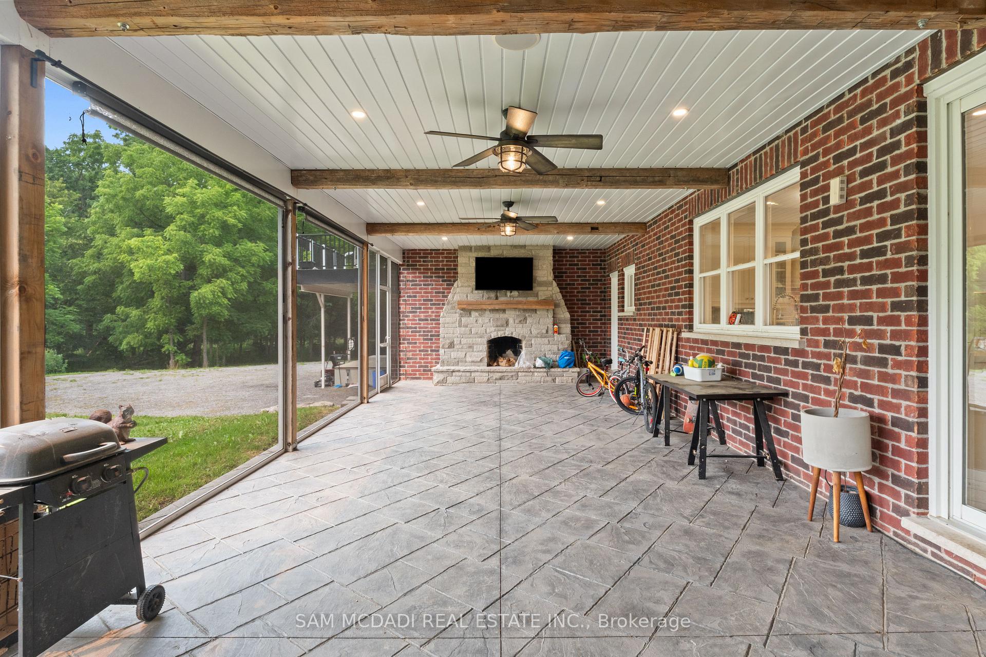 1096 Westbrook Road