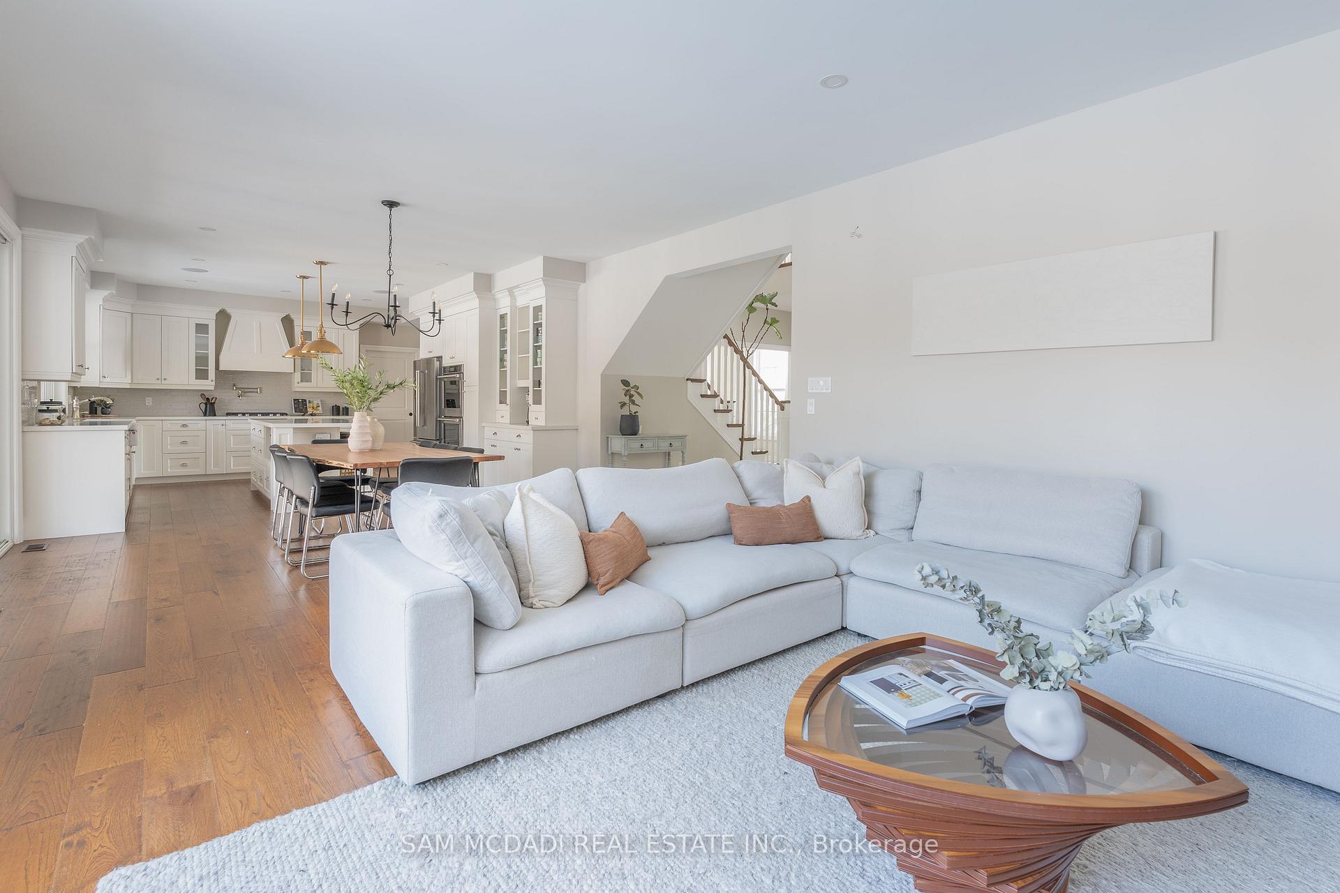 1096 Westbrook Road