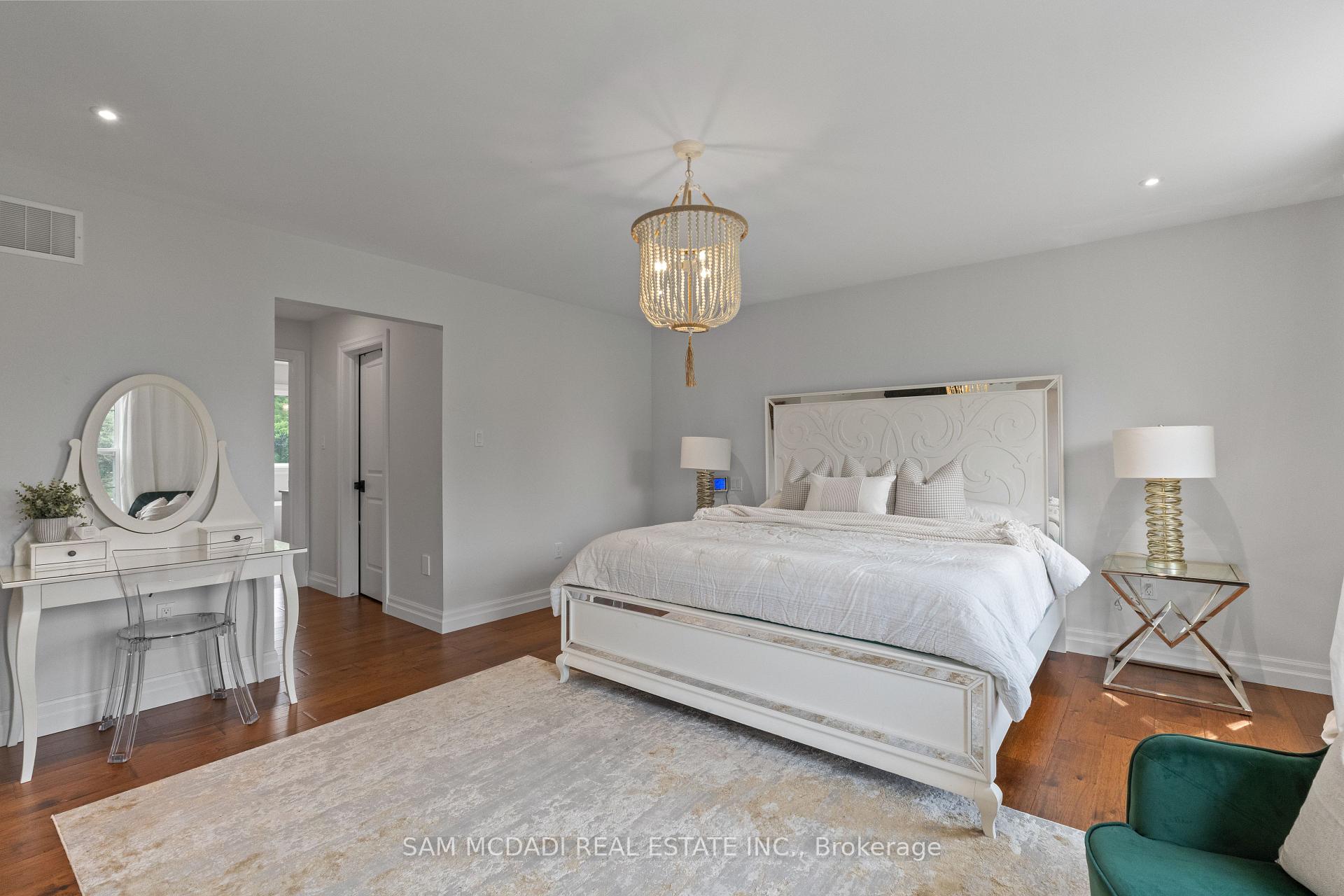 1096 Westbrook Road