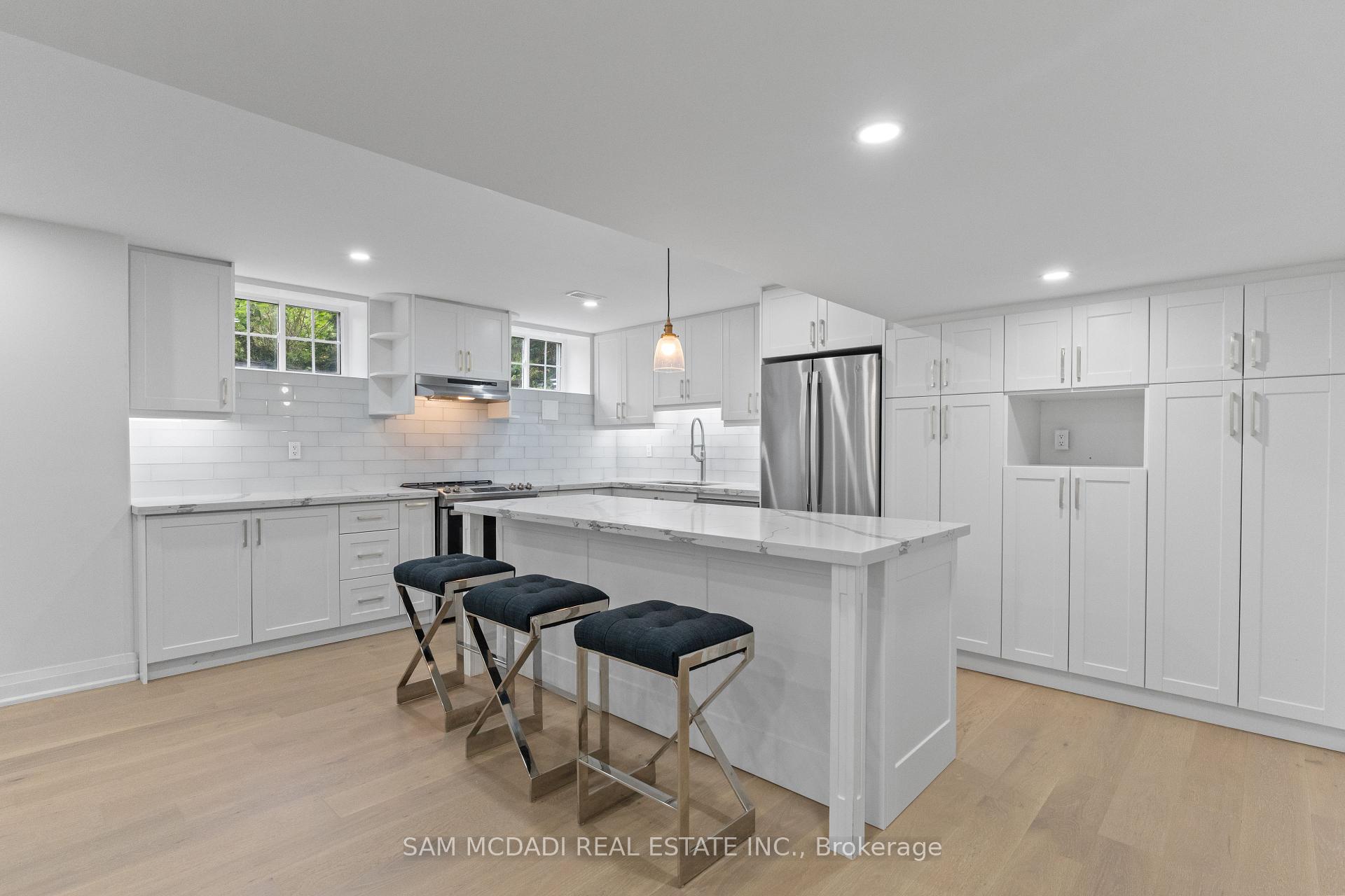 1096 Westbrook Road