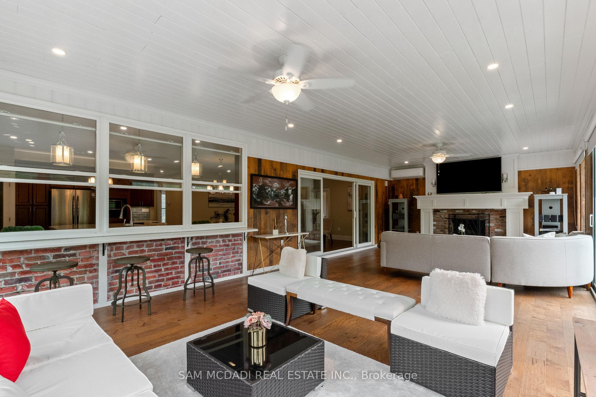 1096 Westbrook Road