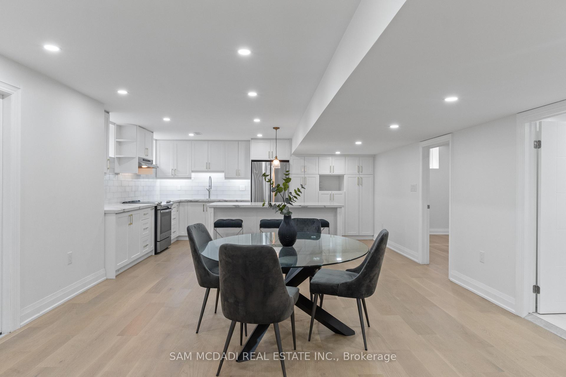 1096 Westbrook Road