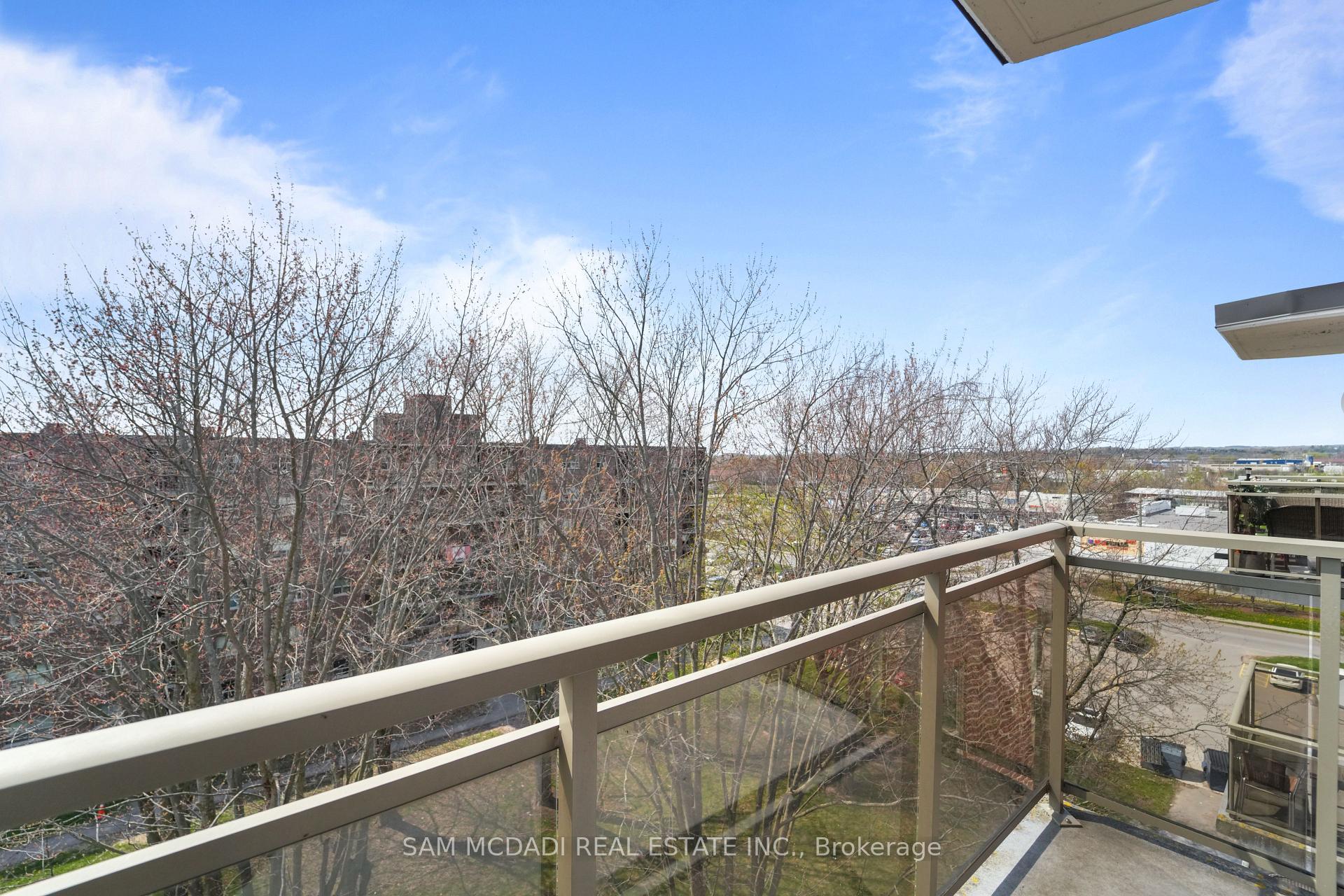 62 Spencer Street 302
