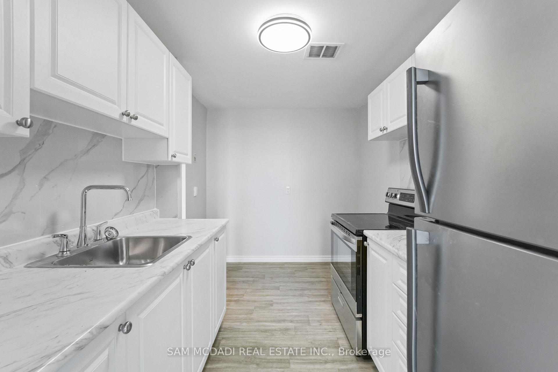 62 Spencer Street 302
