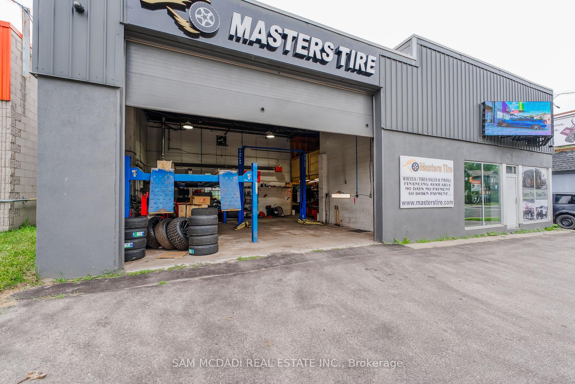 205 Wharncliffe Road S