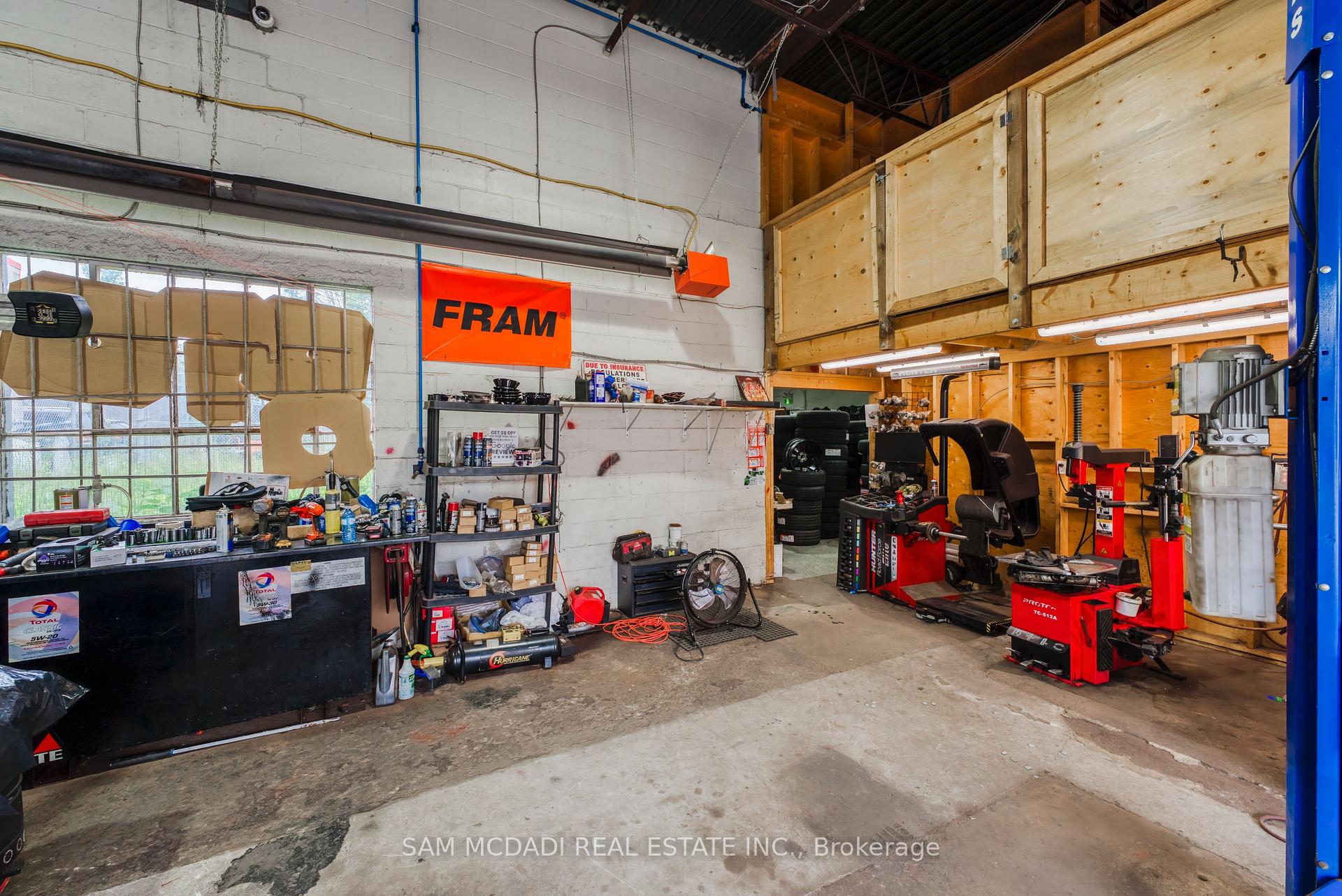 205 Wharncliffe Road S
