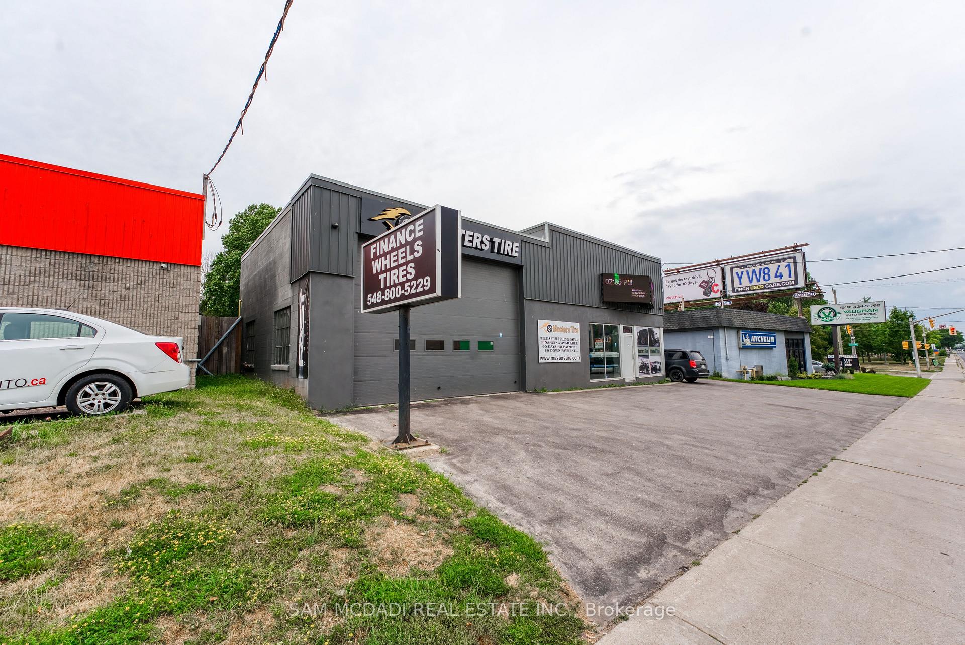 205 Wharncliffe Road S