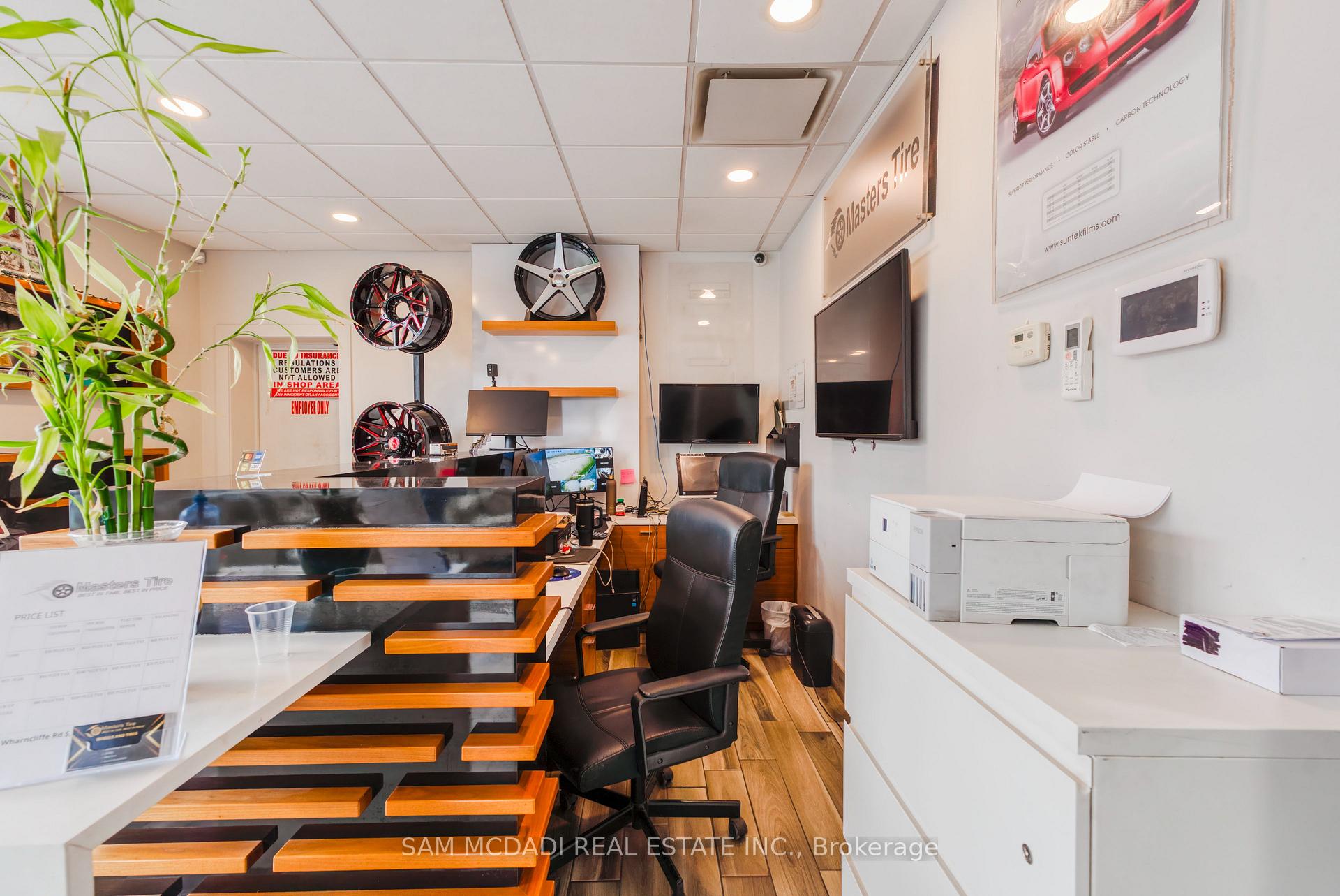 205 Wharncliffe Road S