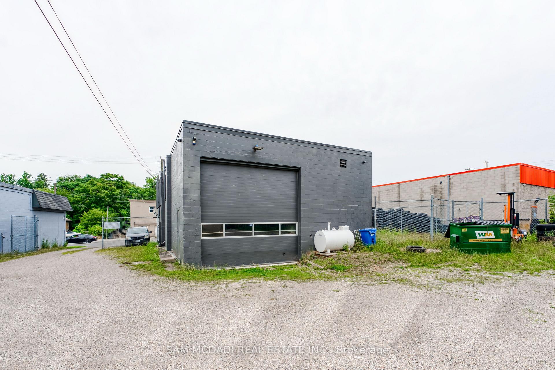 205 Wharncliffe Road S