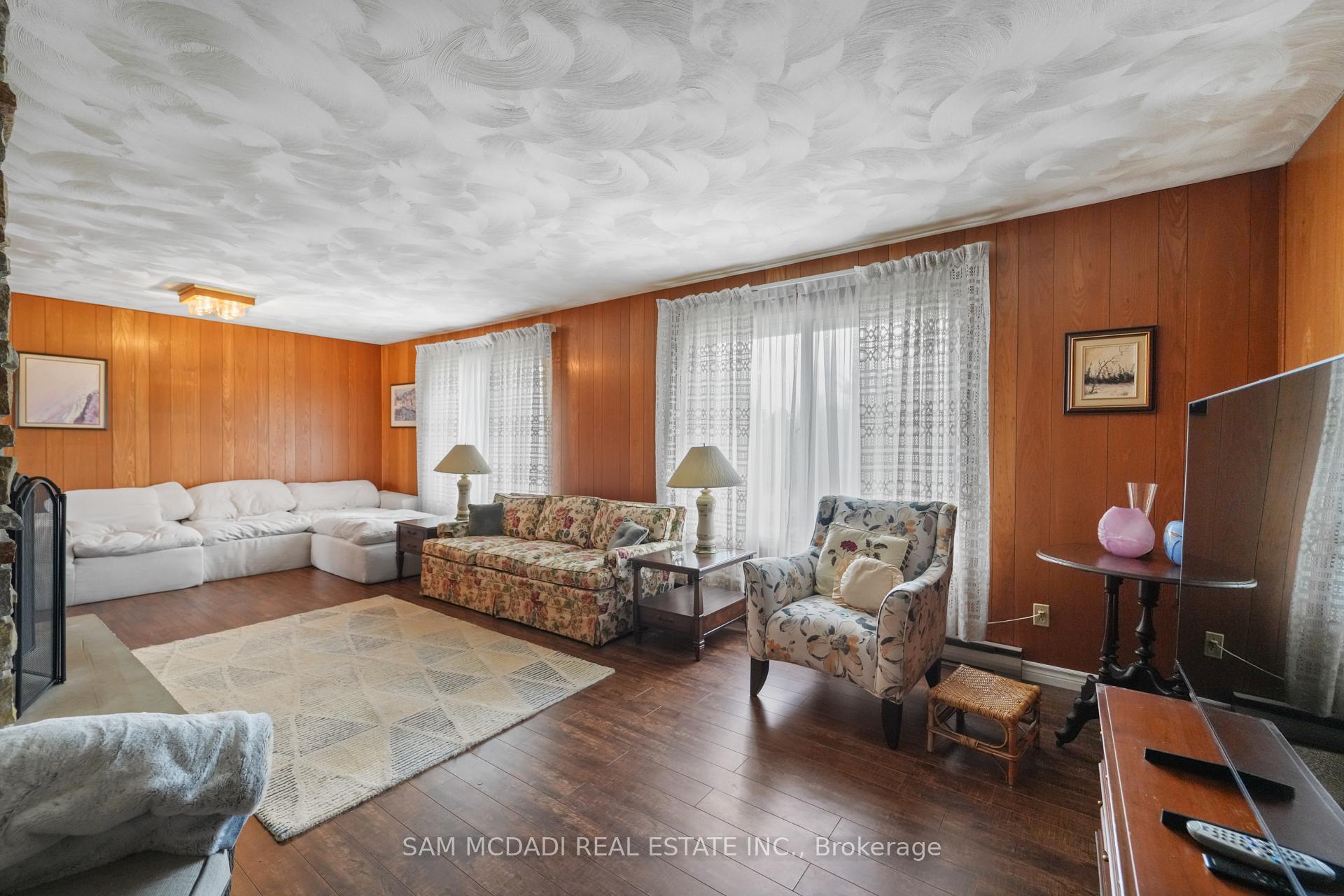 5114 Allan Path