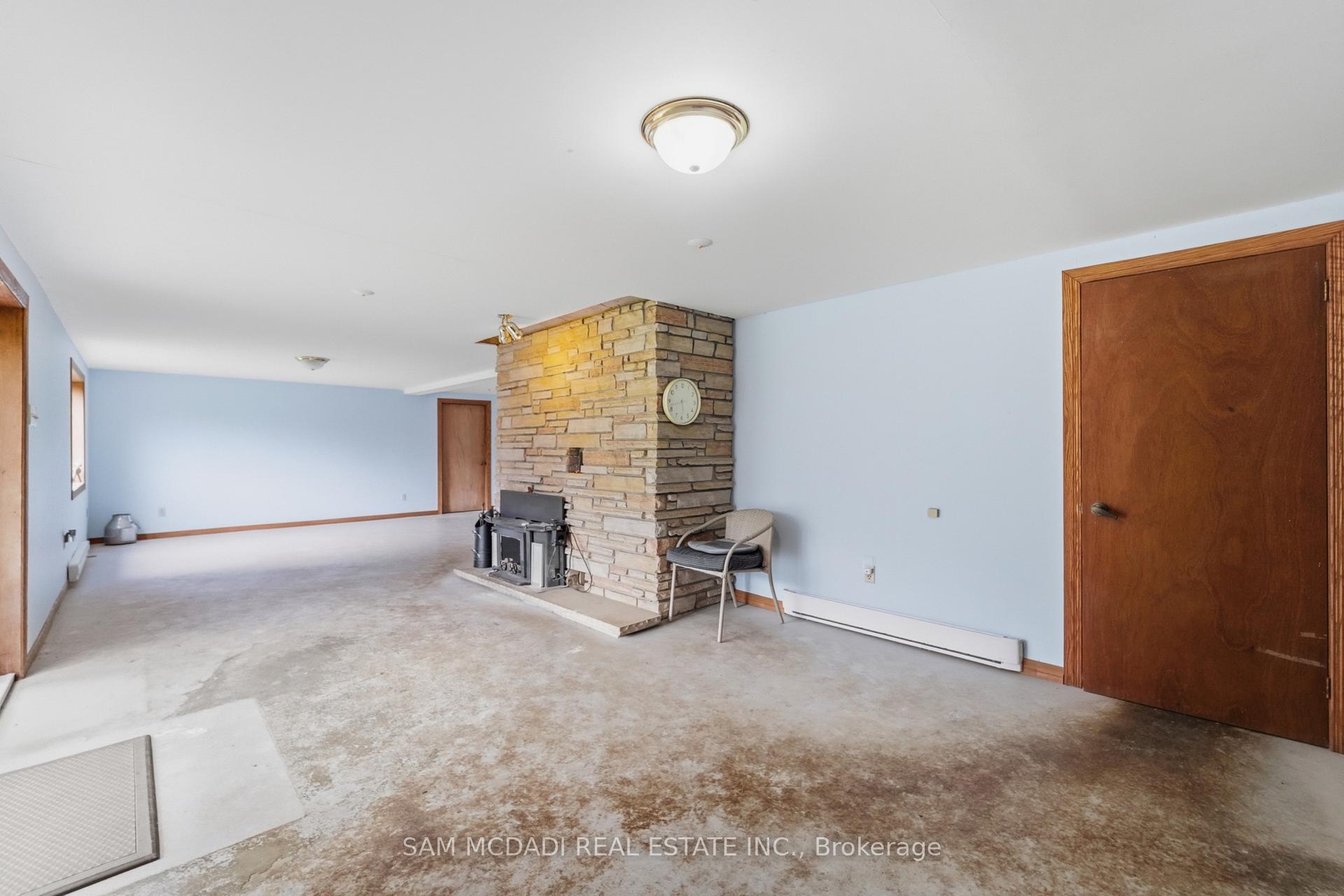 5114 Allan Path
