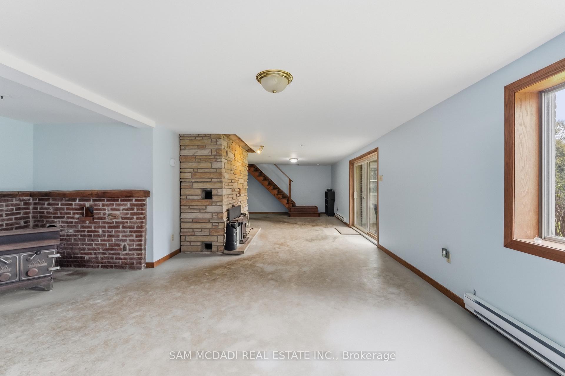 5114 Allan Path