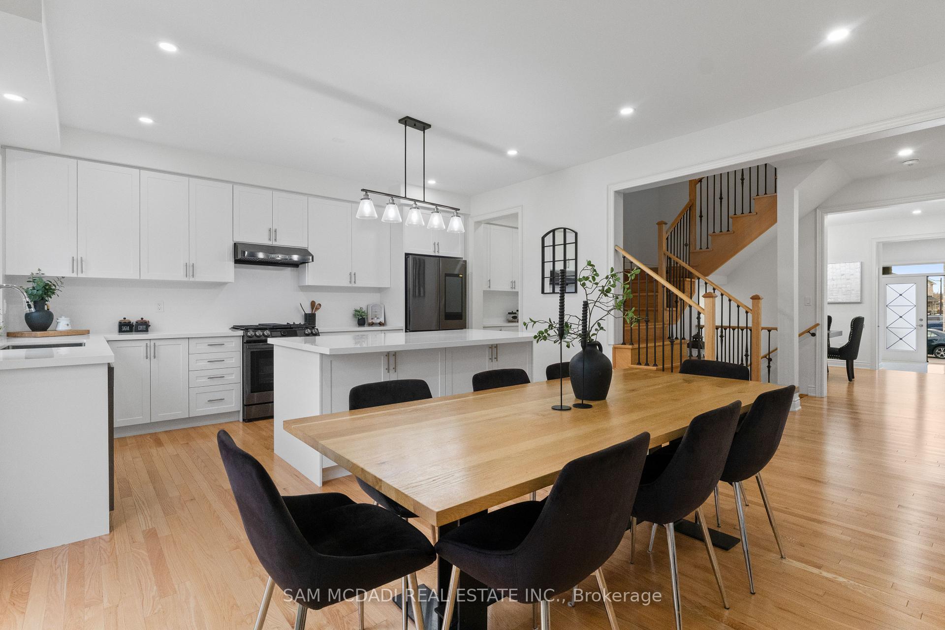446 Humphrey Street