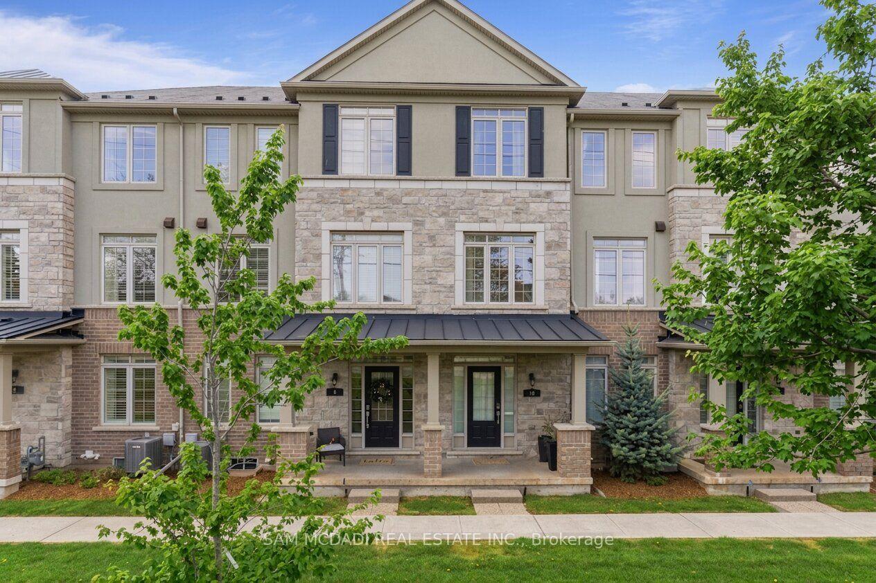 215 Dundas Street E 9