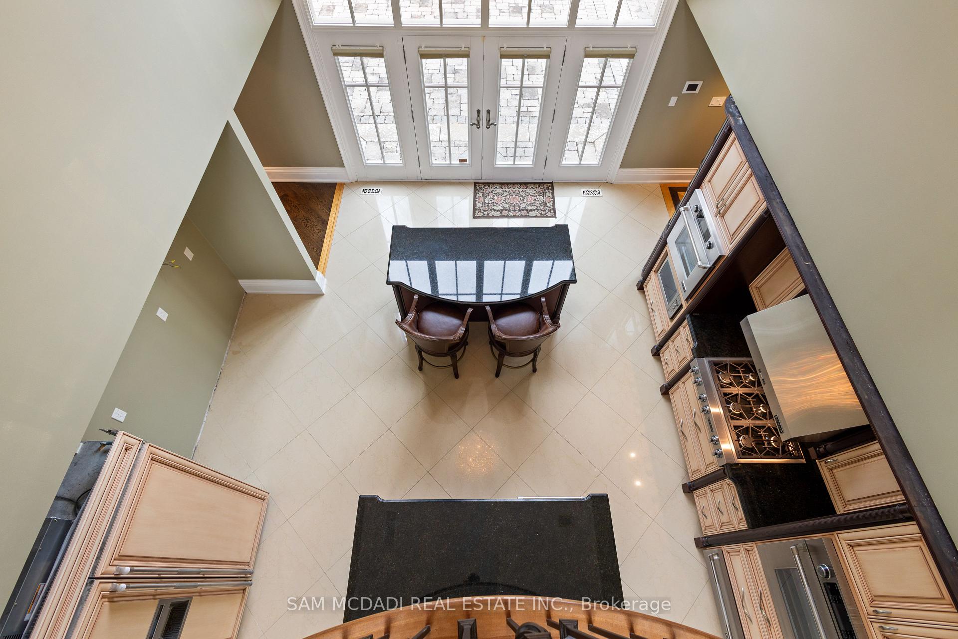 839 E Lakeshore Road