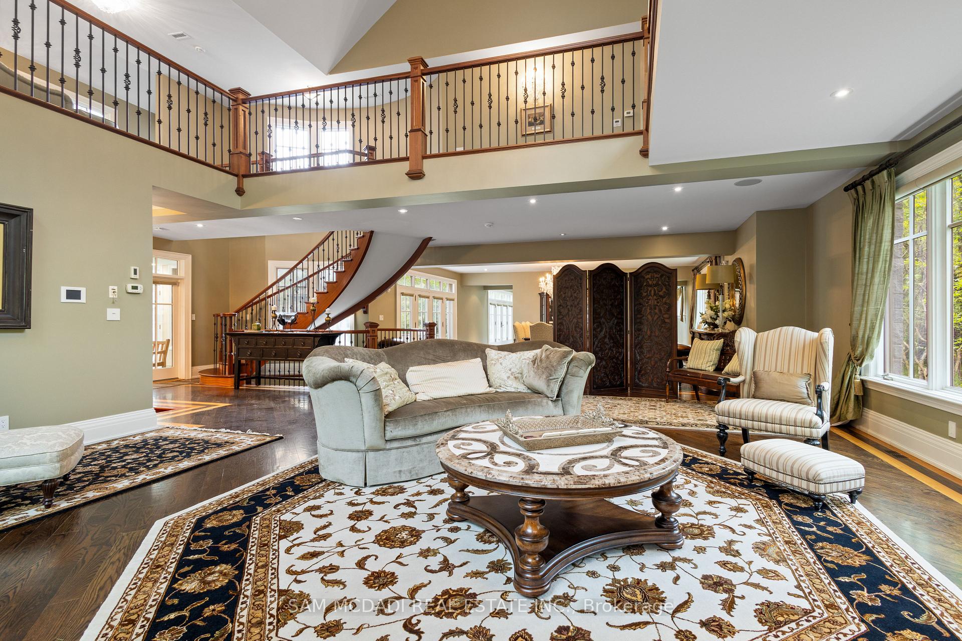 839 E Lakeshore Road