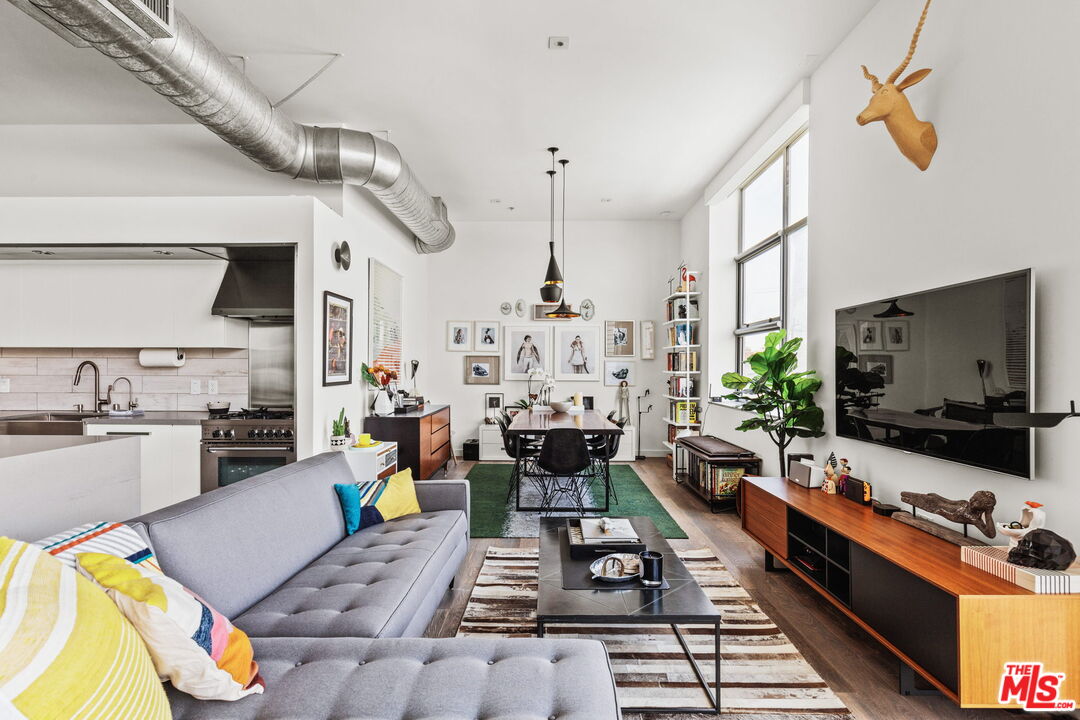 4080 GLENCOE AVE Unit: 423